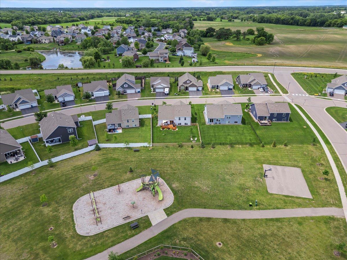 1420 Independence Curve Property Photo 33