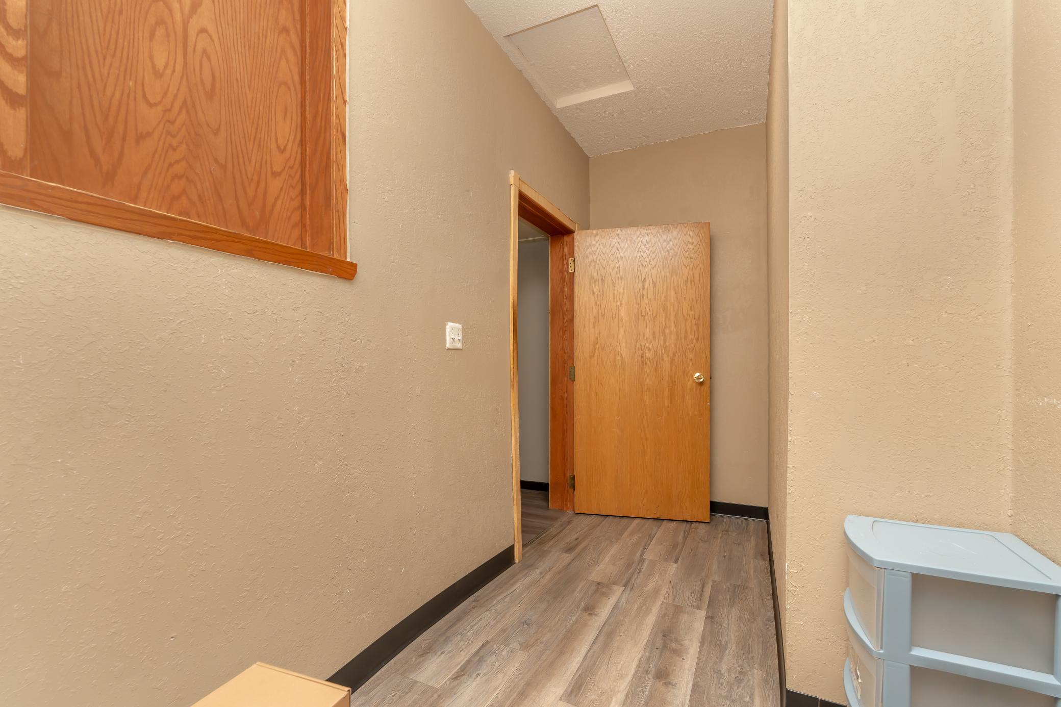 702 10th Street E Property Photo 24