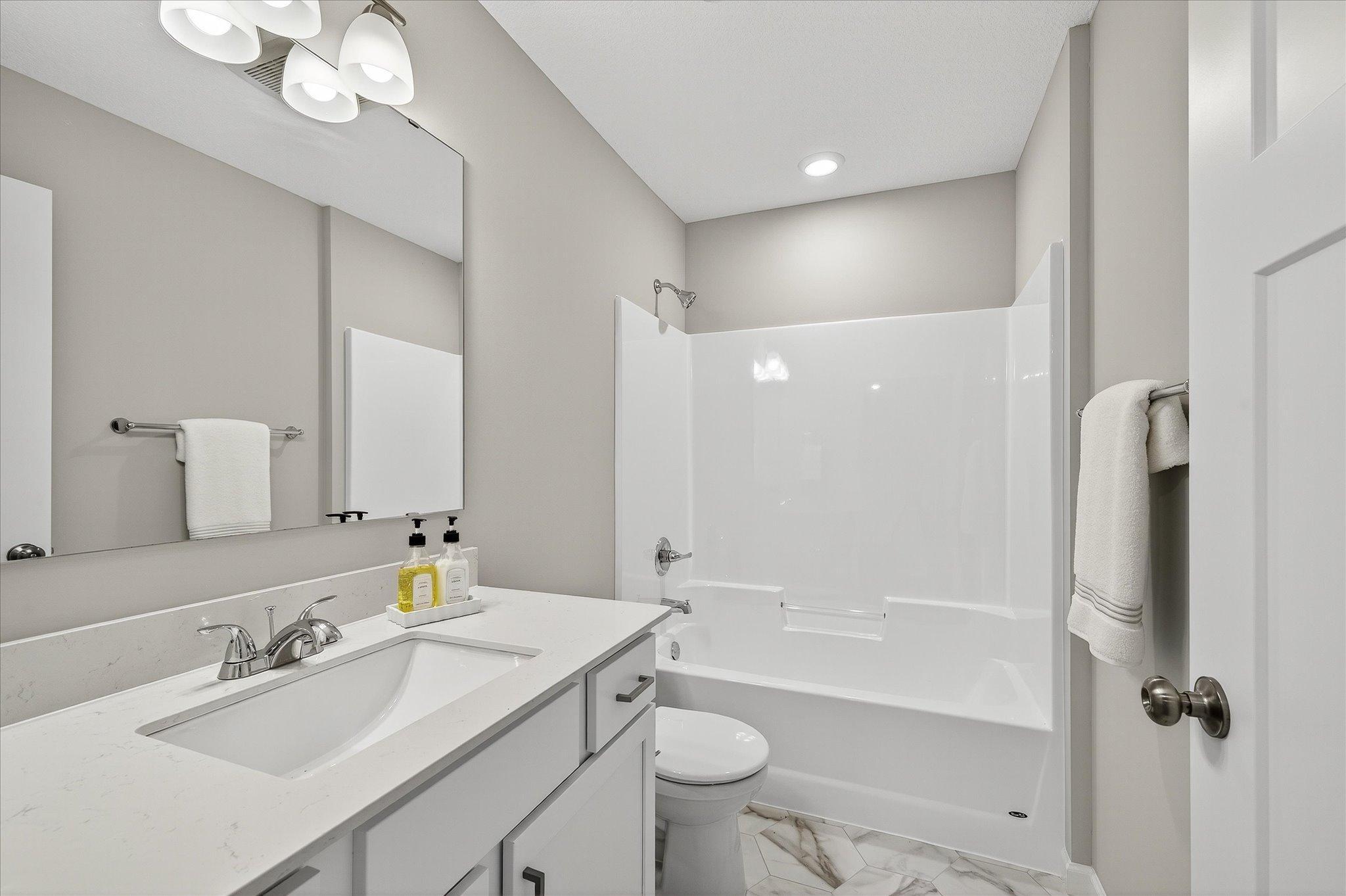 1756 Squirrel Way Property Photo 15