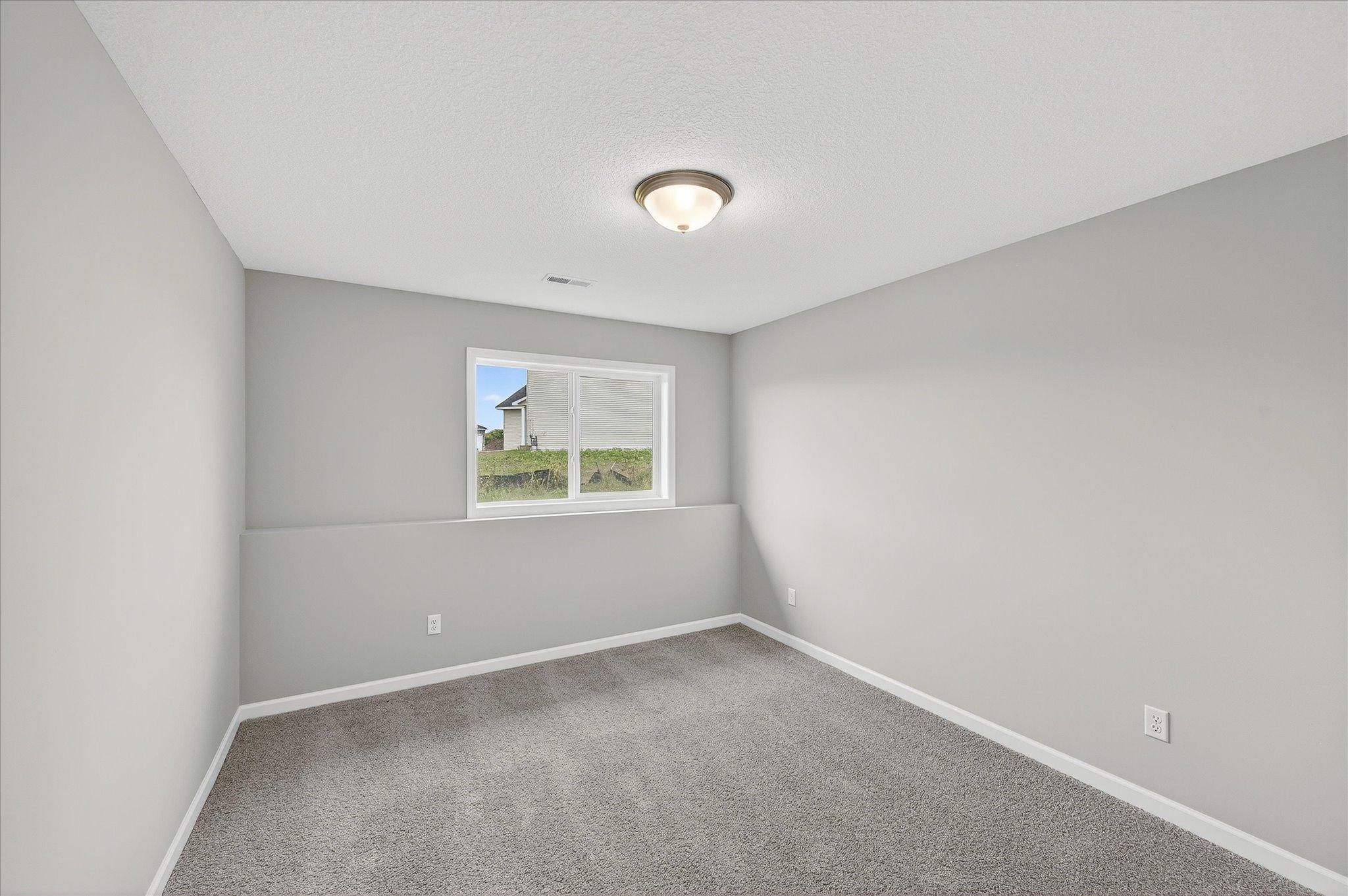 1756 Squirrel Way Property Photo 25
