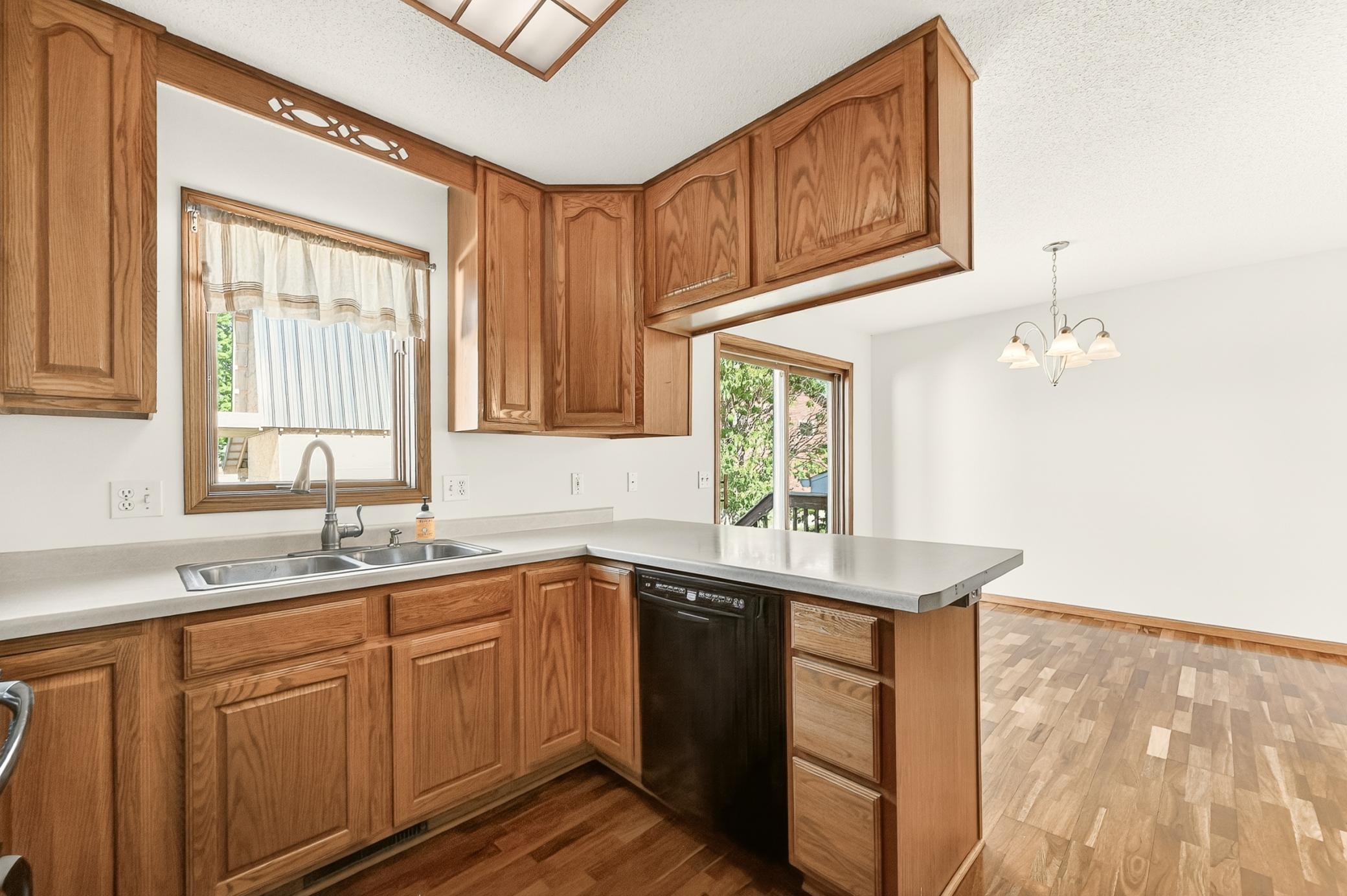94 Maple Street Property Photo 11