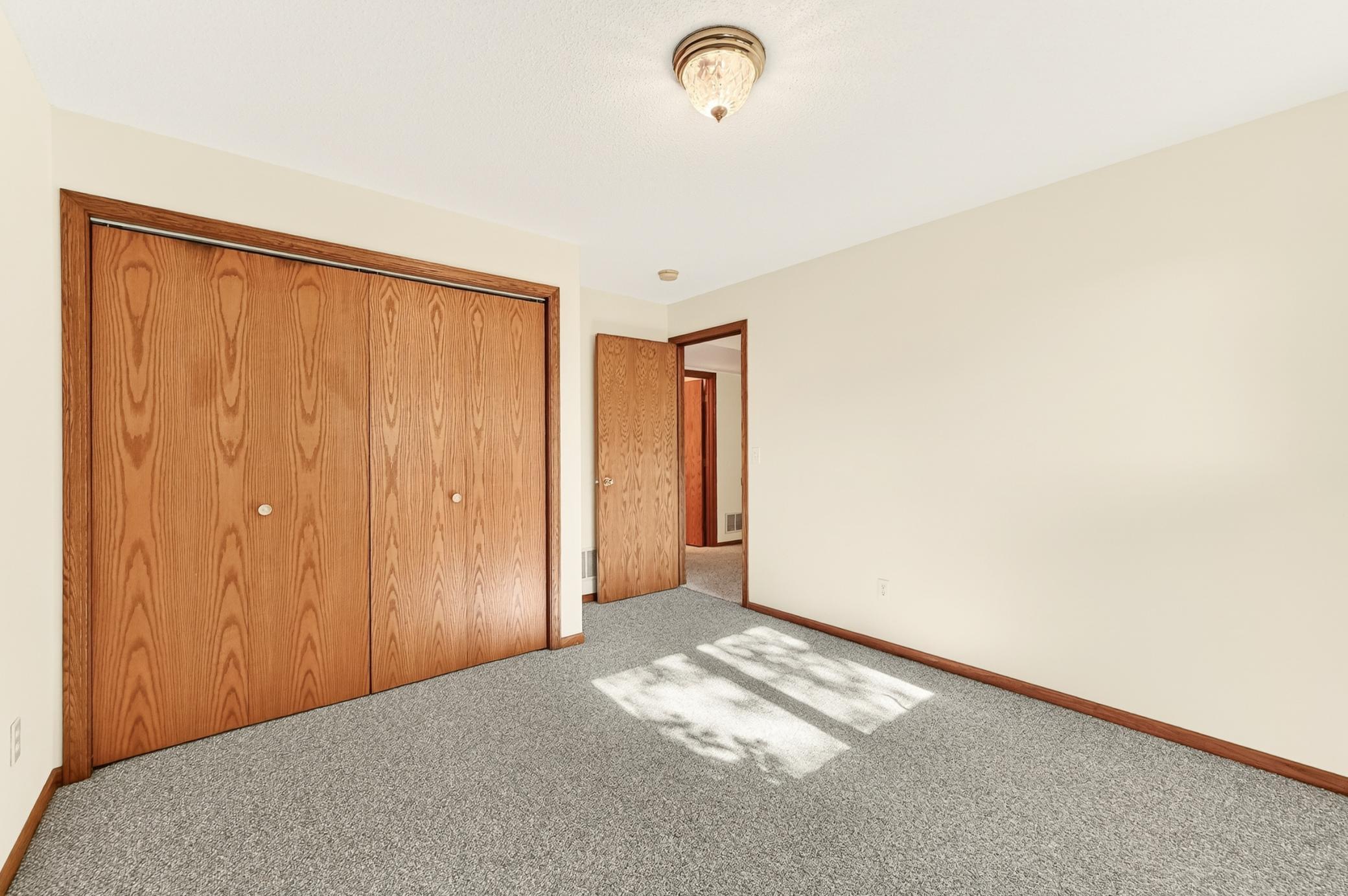 94 Maple Street Property Photo 28