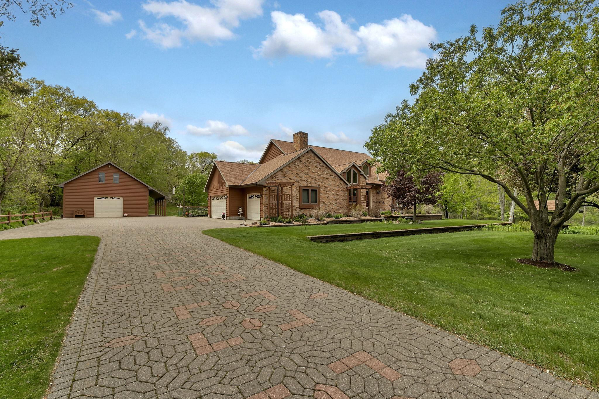 4457 Farmdale Circle Property Photo 4