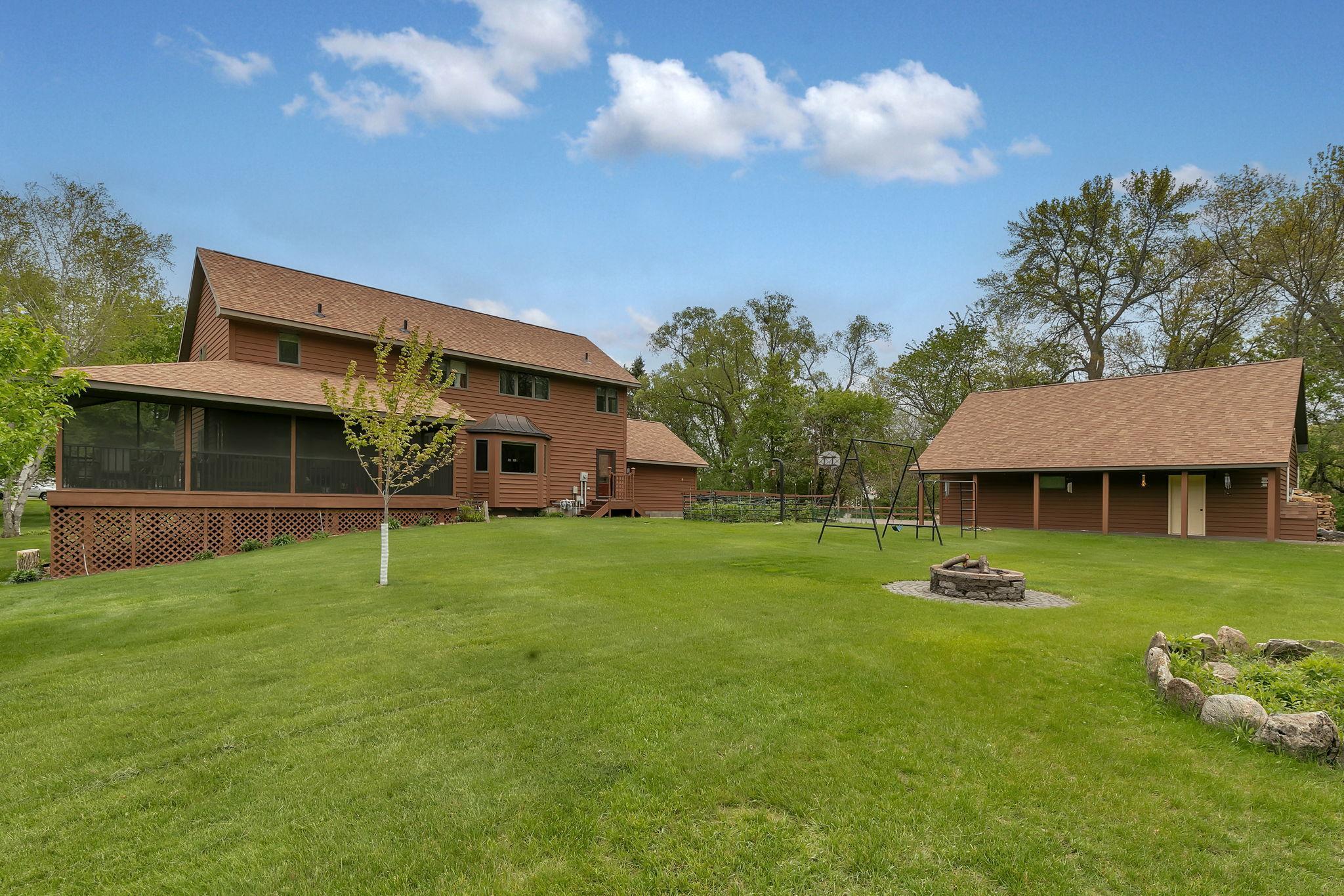 4457 Farmdale Circle Property Photo 6
