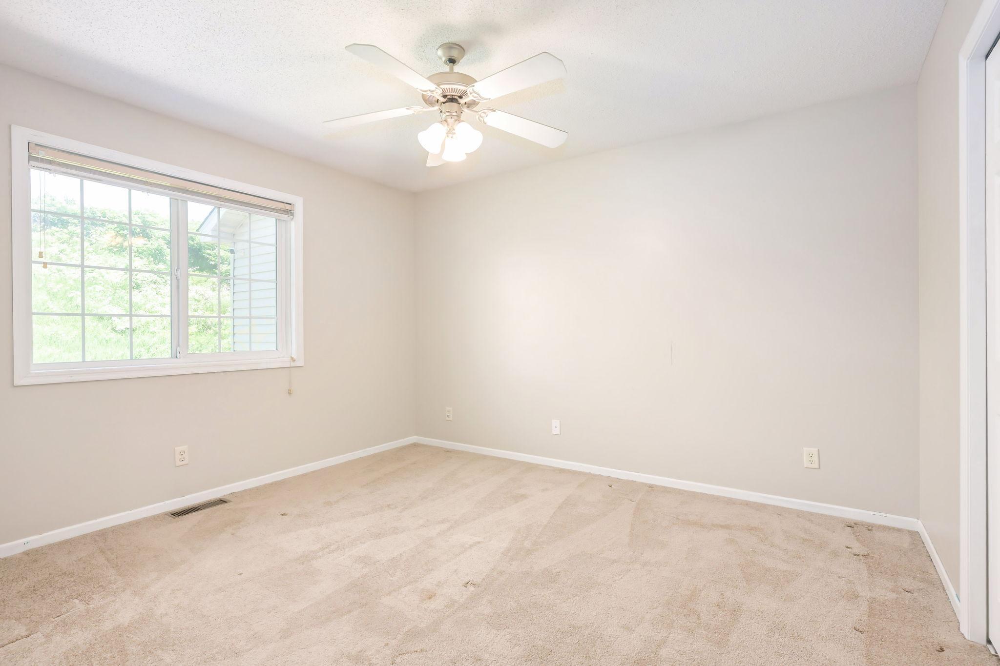 57 Brighton Path Property Photo 12