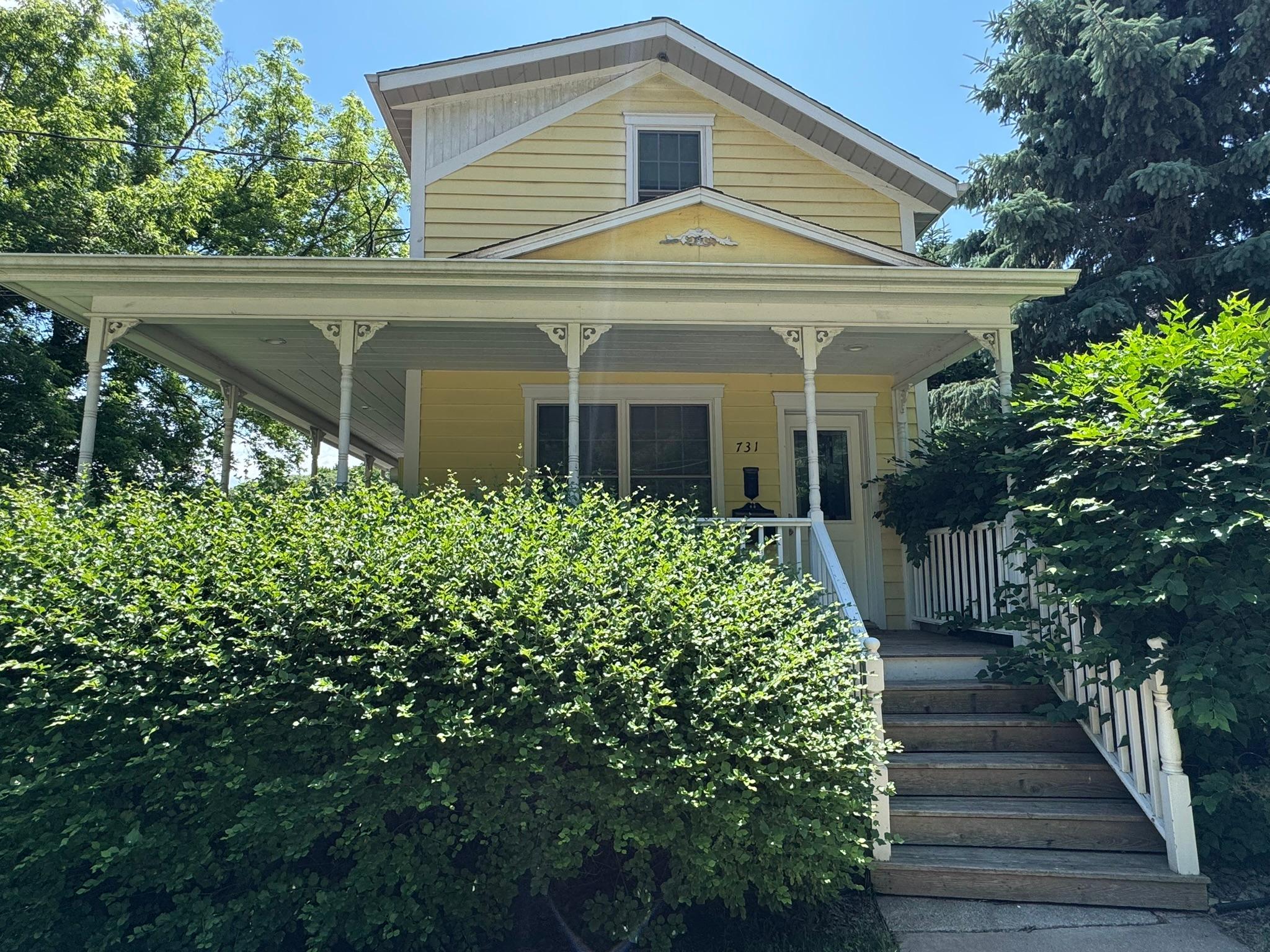 731 College Avenue Property Photo 1