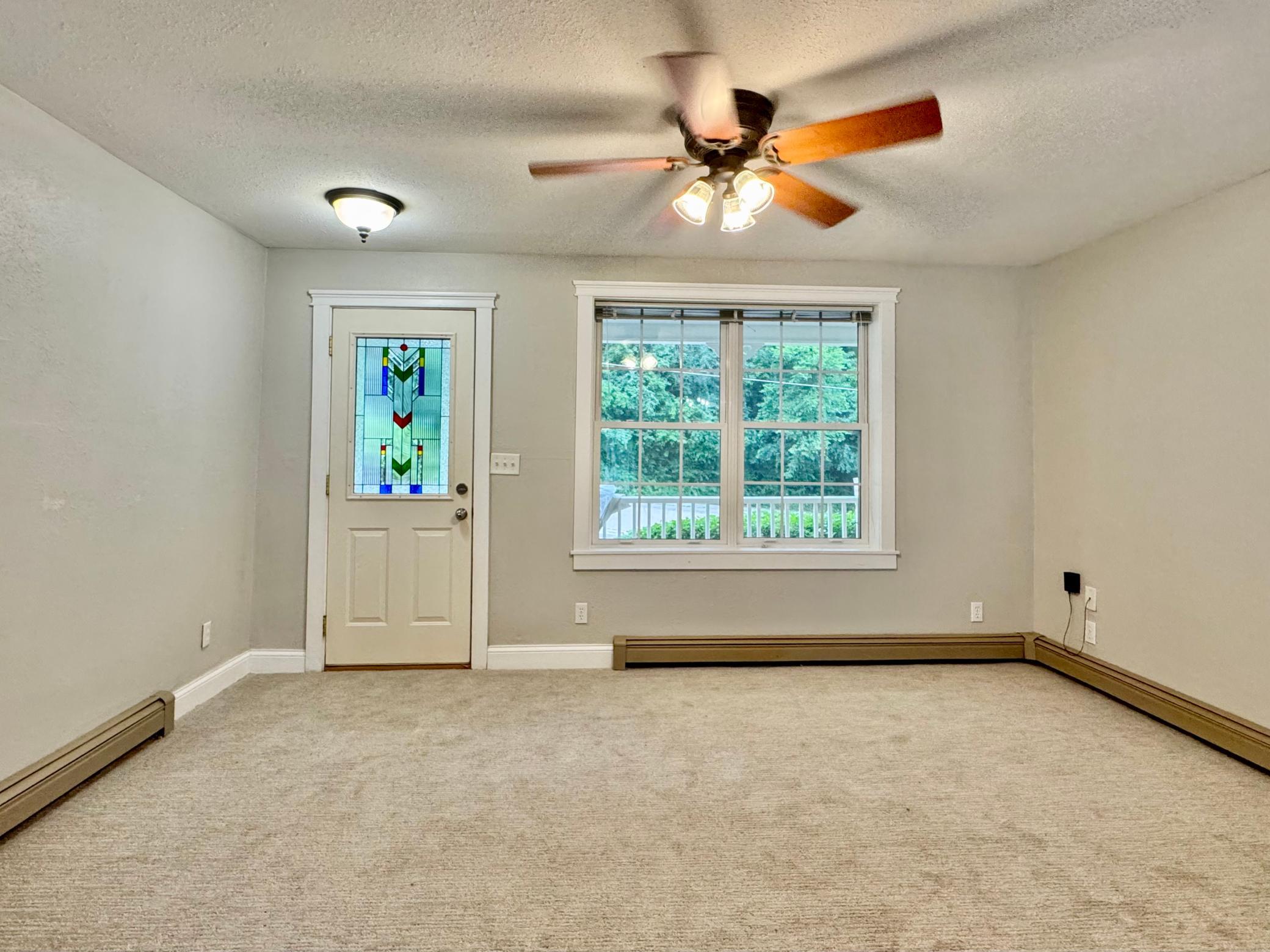731 College Avenue Property Photo 6