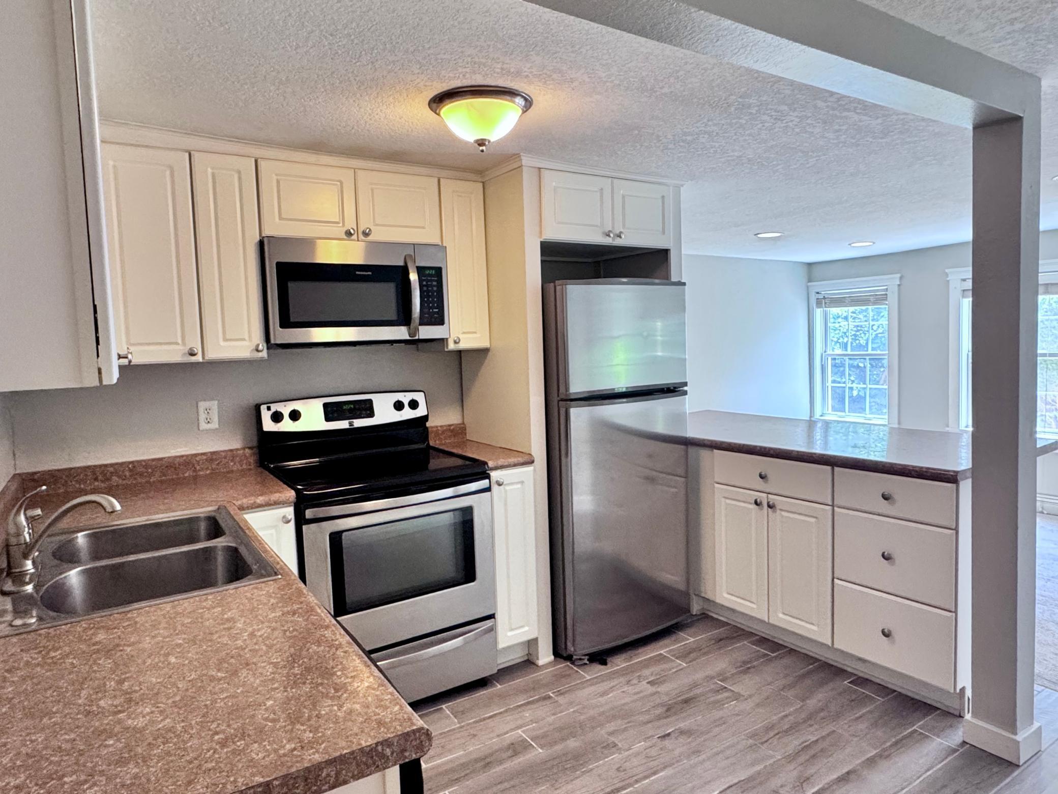 731 College Avenue Property Photo 15