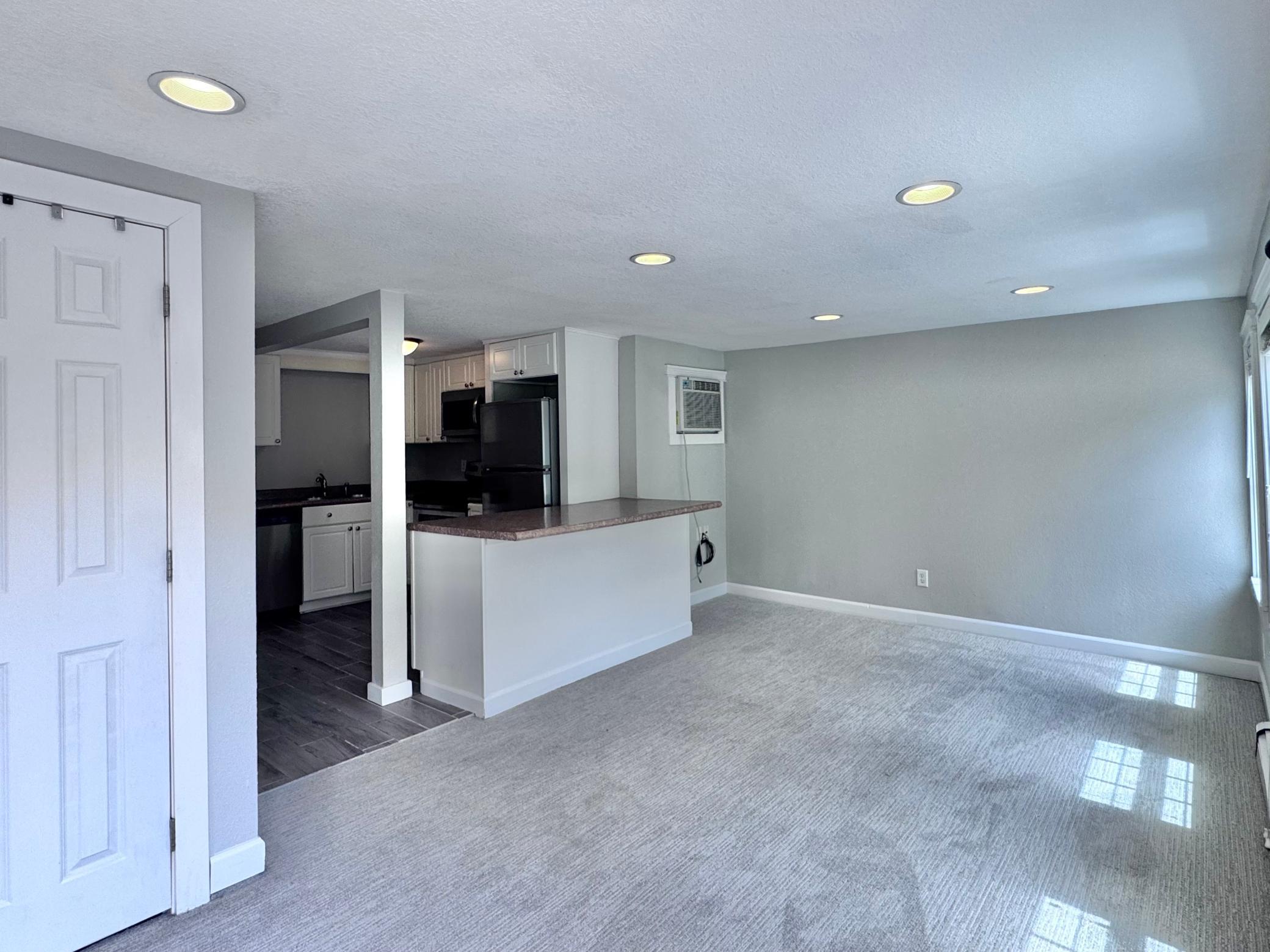 731 College Avenue Property Photo 20