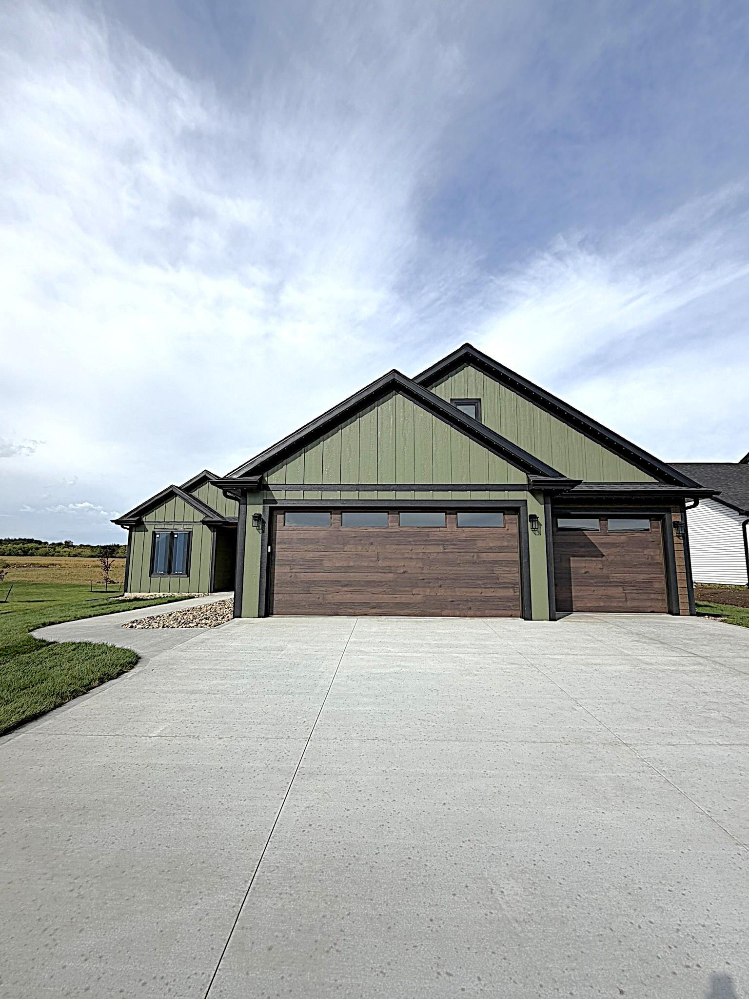 145 Rolling Hills Drive Property Photo 2
