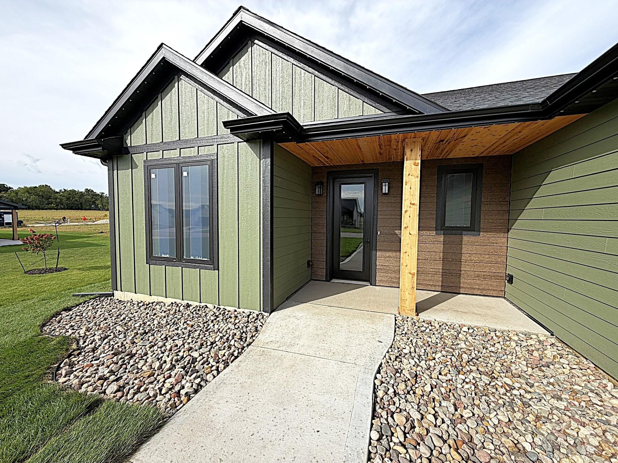 145 Rolling Hills Drive Property Photo 4