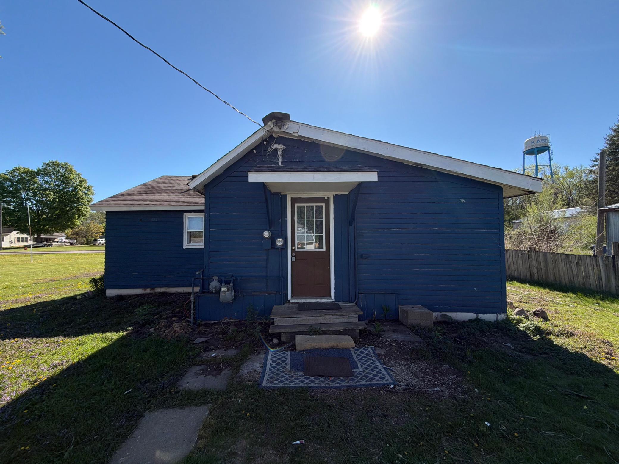 321 Rice Street S Property Photo 1