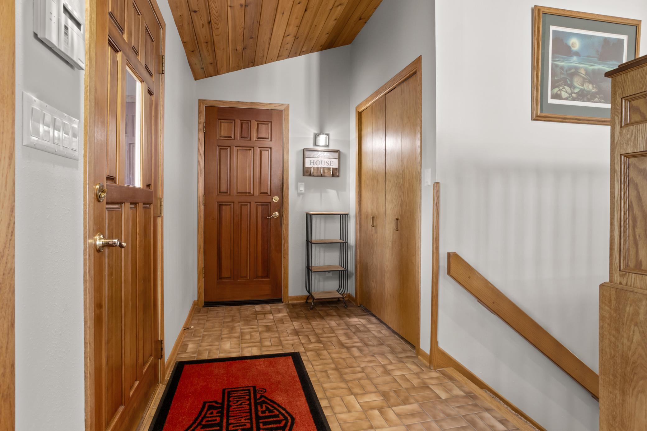 45212 N Little Pine Road Property Photo 10