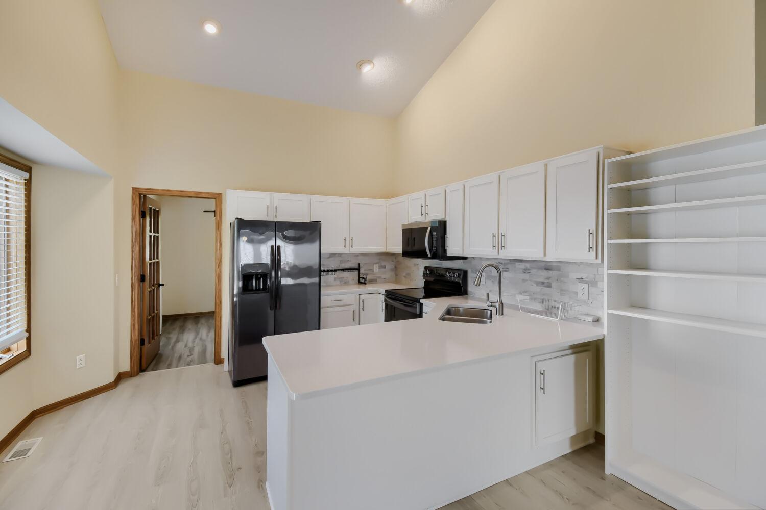 834 Wescott Square Property Photo 3