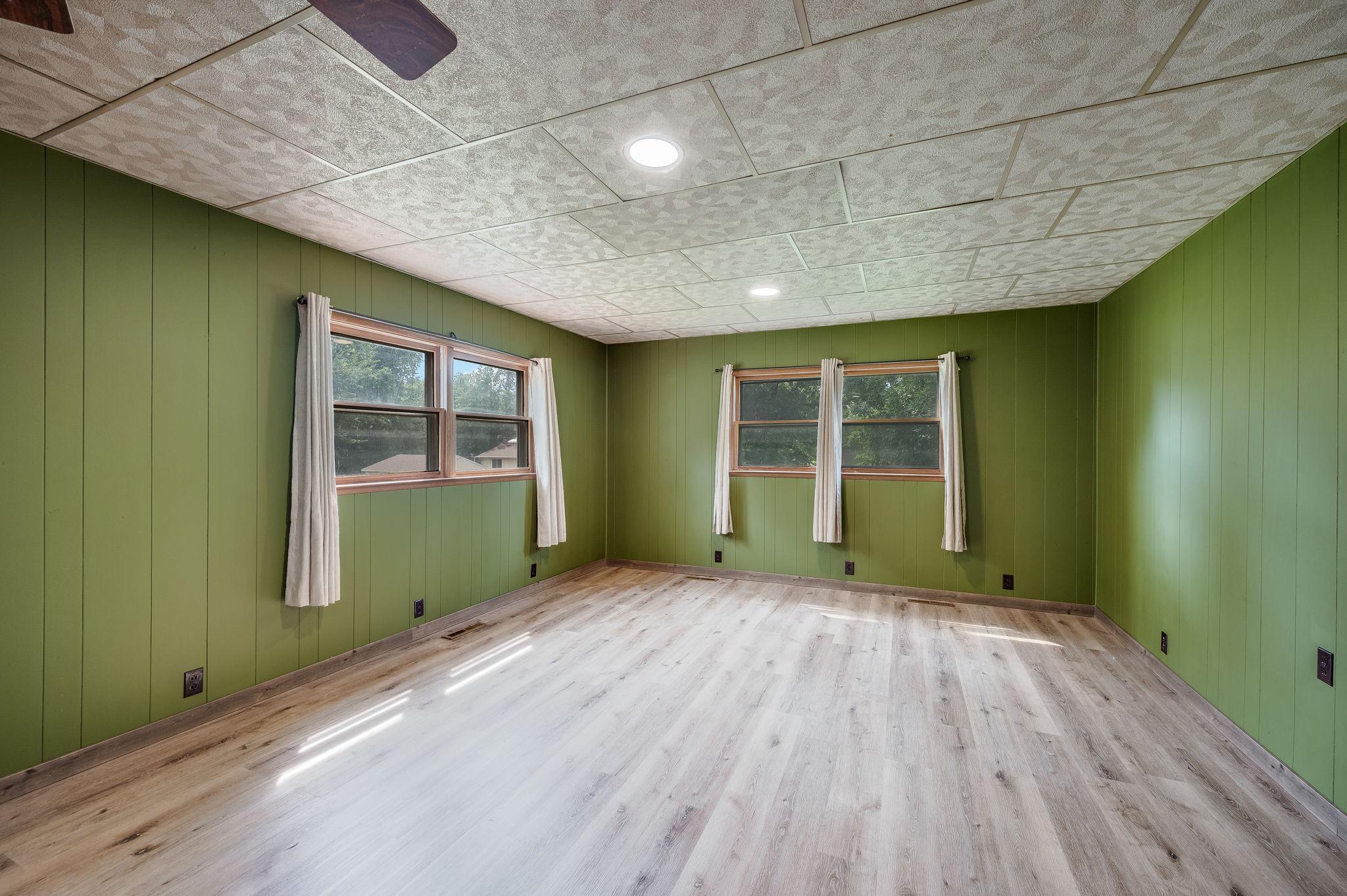 104 Frank Avenue Ne Property Photo 6
