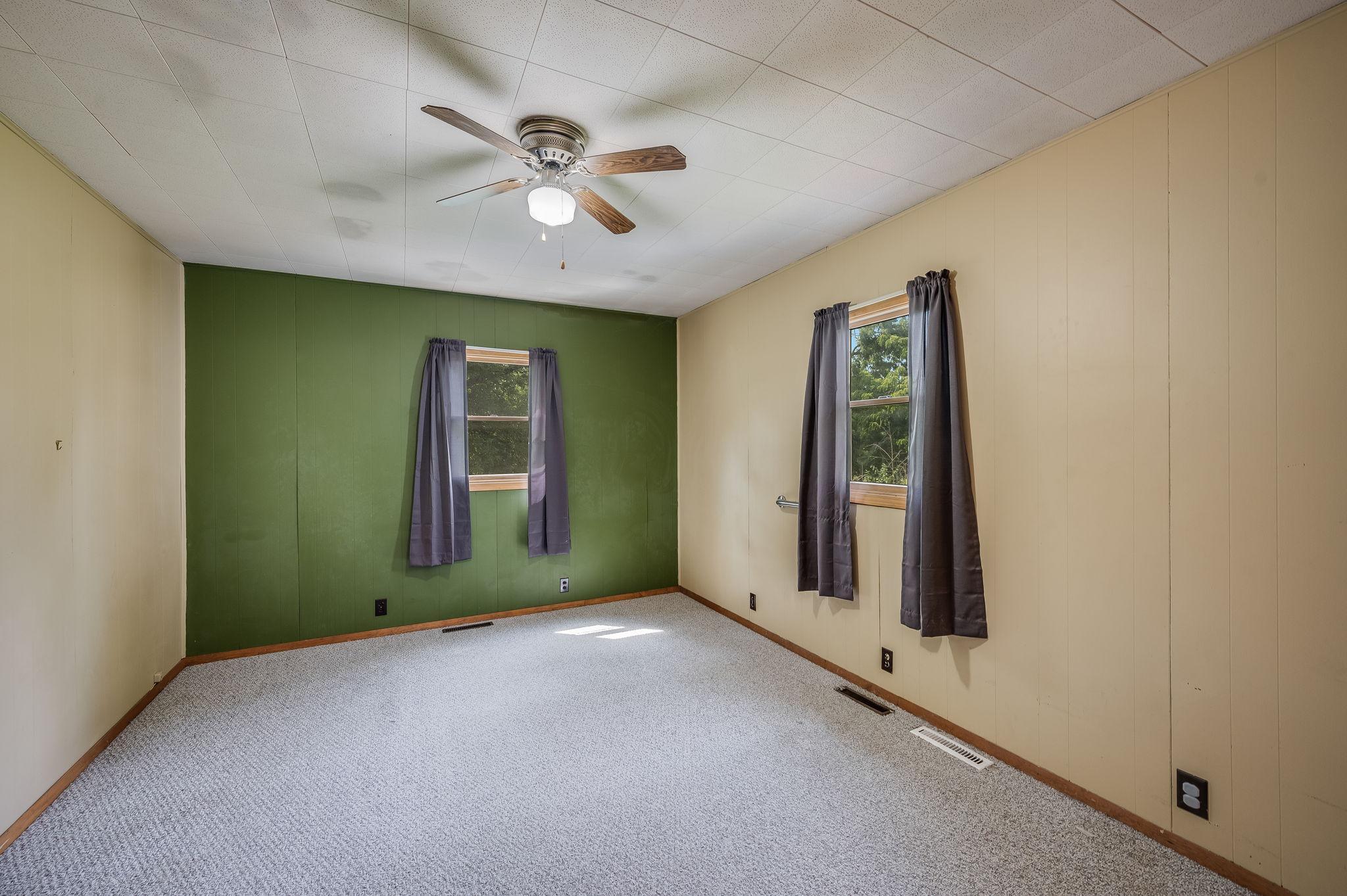104 Frank Avenue Ne Property Photo 17