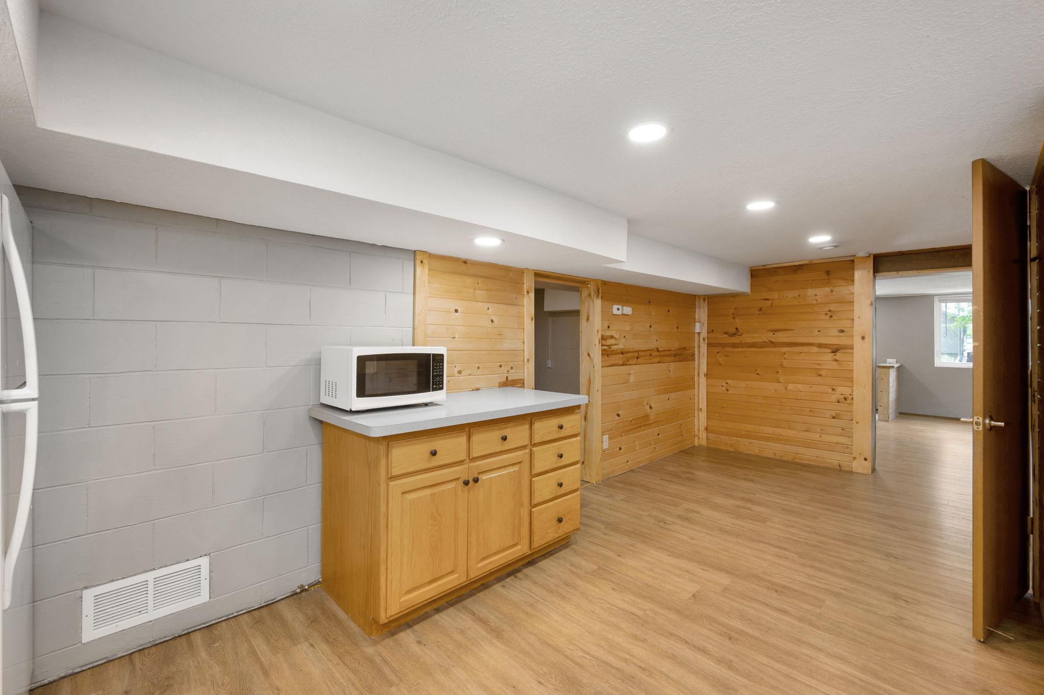104 Frank Avenue Ne Property Photo 42
