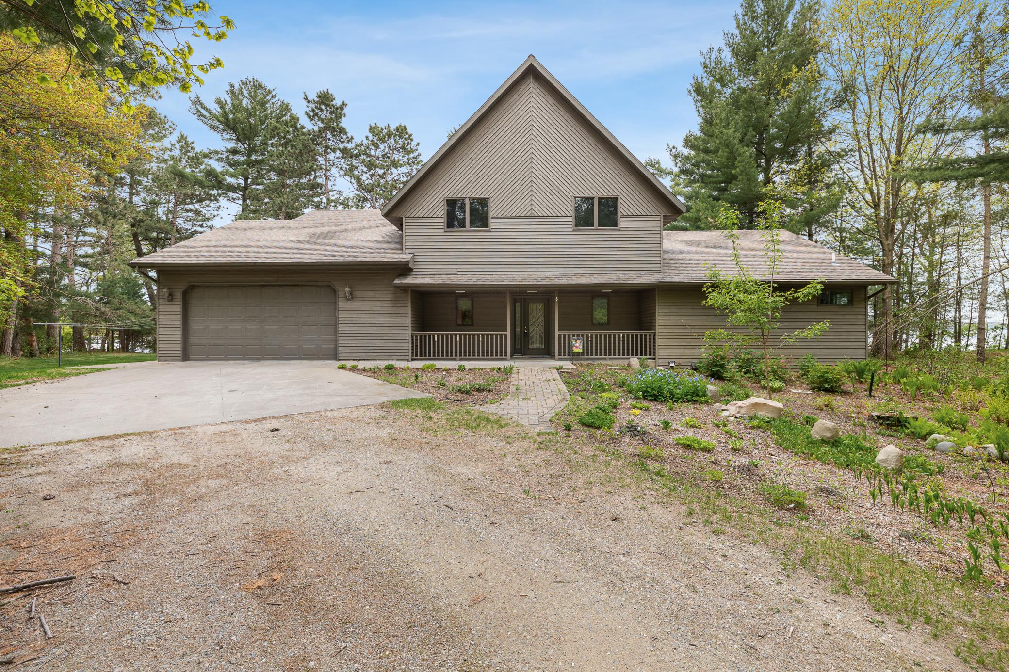 5755 320th Street Property Photo 2
