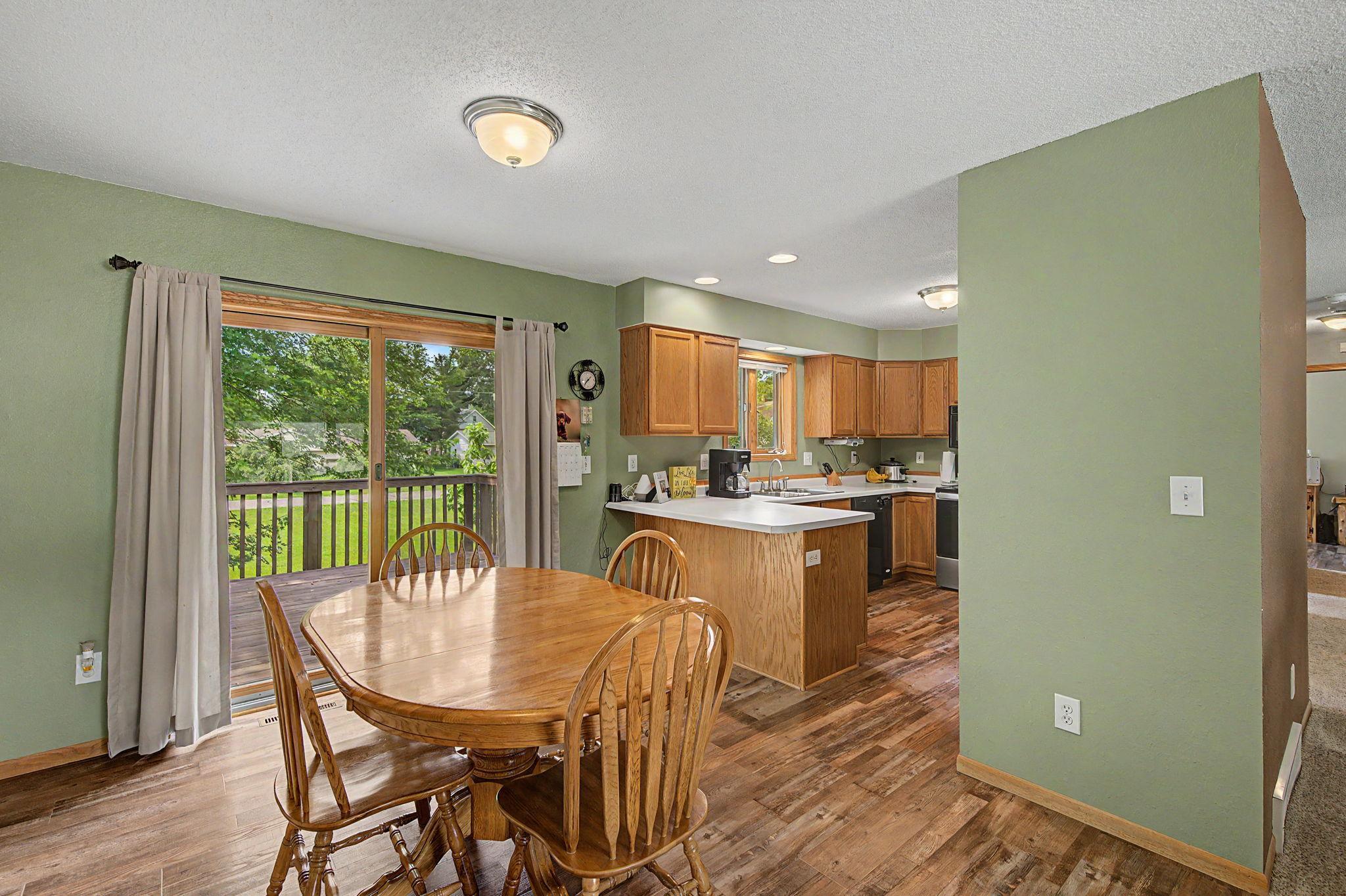 100 Vedders Avenue Property Photo 15