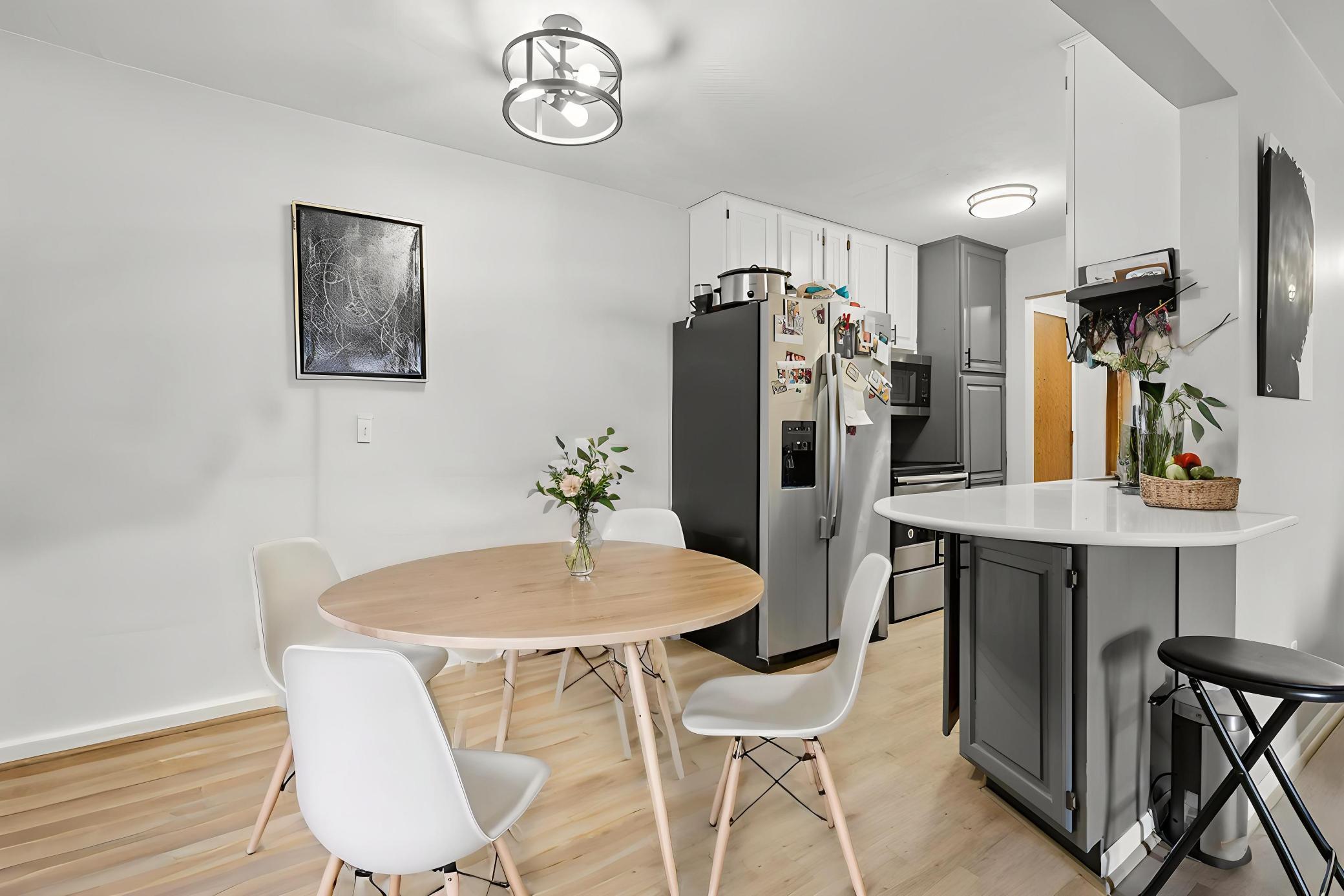 4379 Wilshire Boulevard 208 Property Photo 4