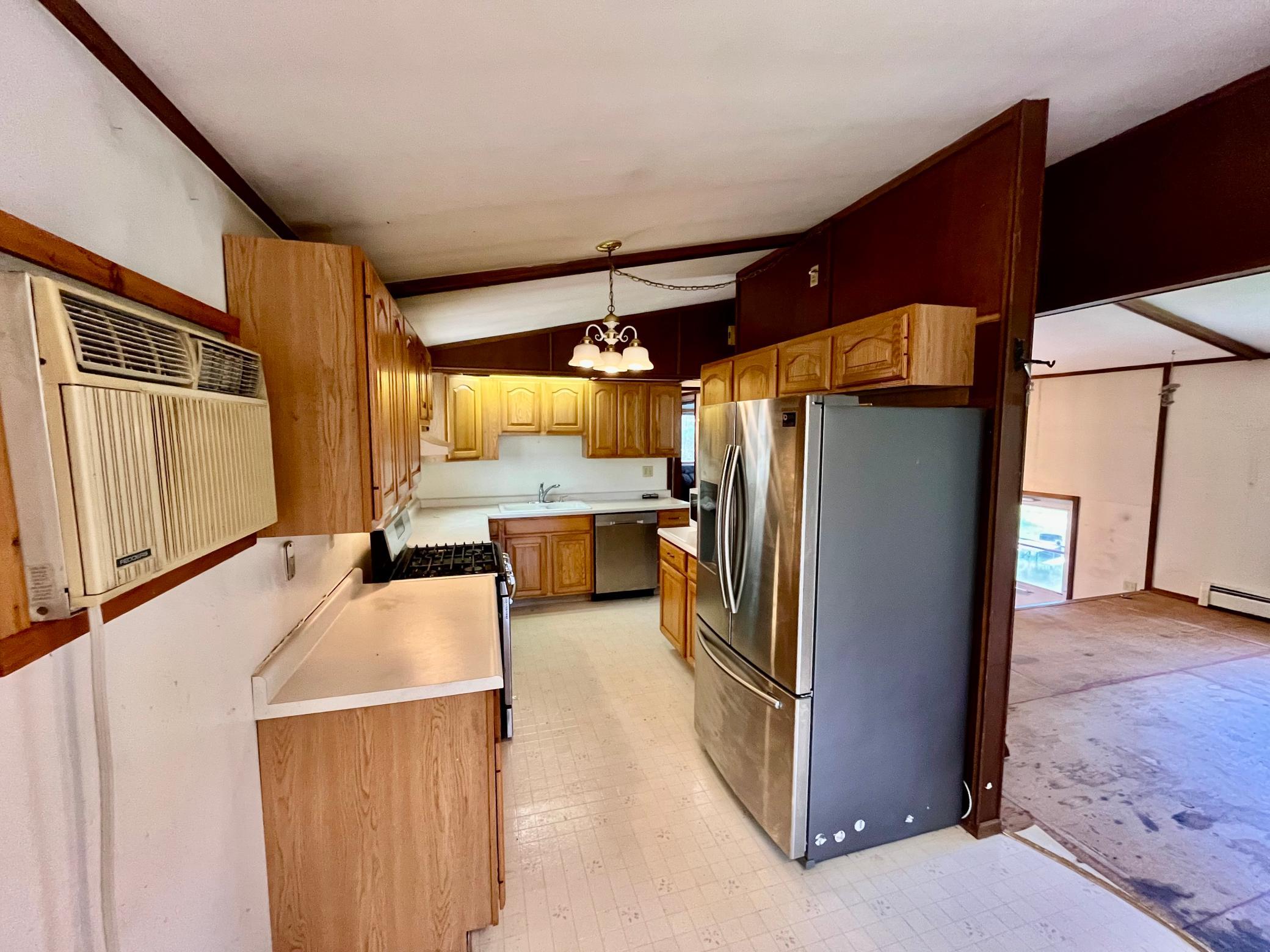 1206 E Ottum Avenue Property Photo 2