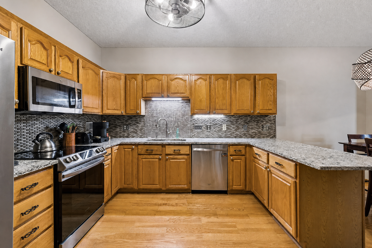 4099 Meadowlark Curve Property Photo 5