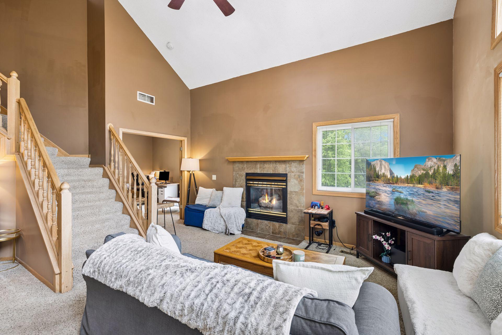 4099 Meadowlark Curve Property Photo 12