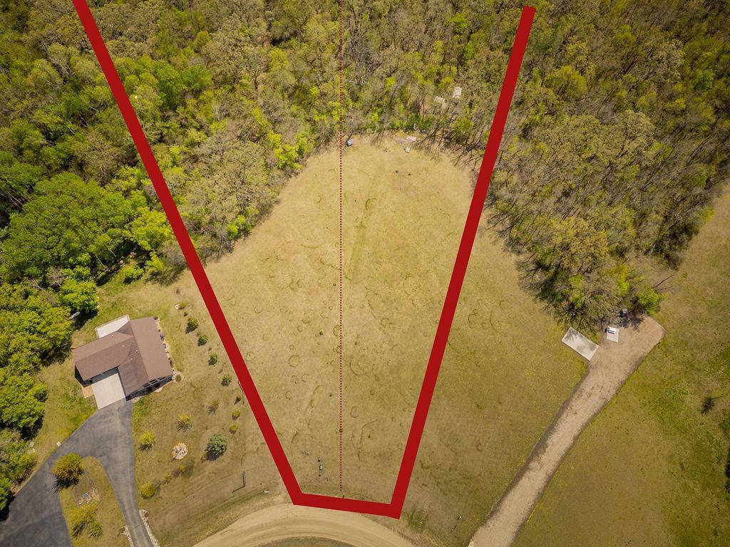 18080 Meadows Circle Property Photo 7