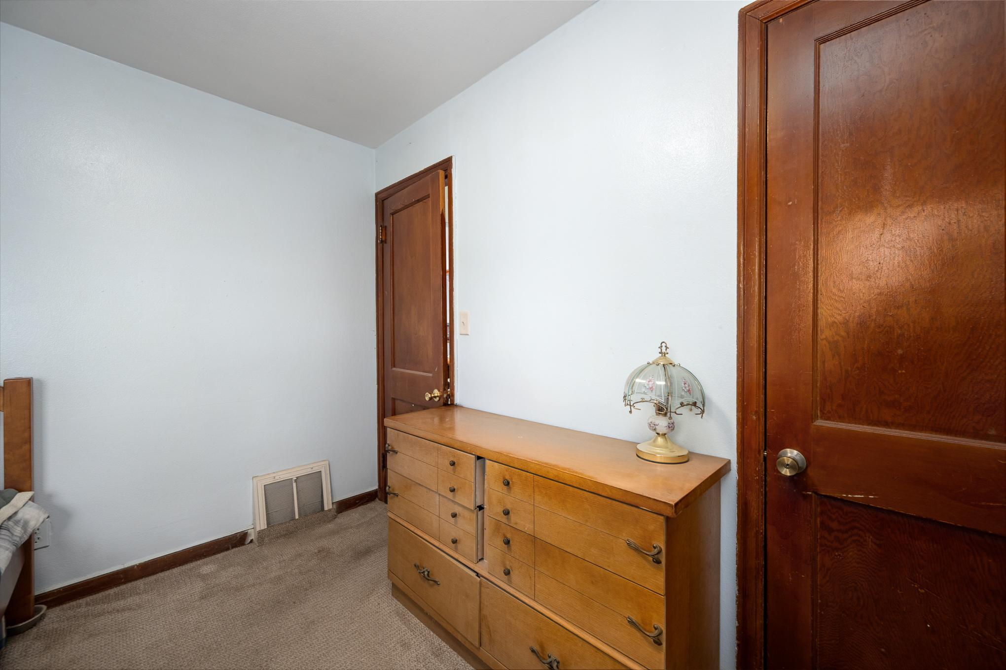 2703 157 Ave Property Photo 13
