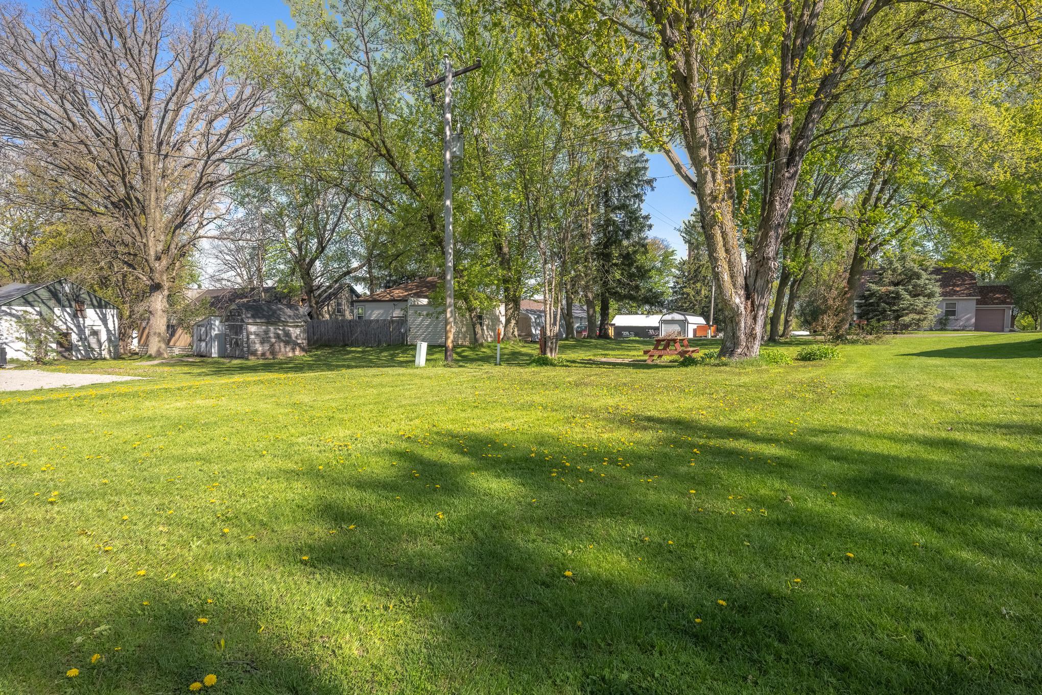2703 157 Ave Property Photo 21