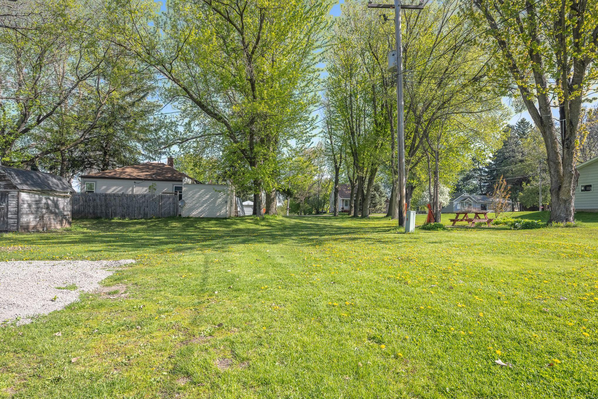 2703 157 Ave Property Photo 22