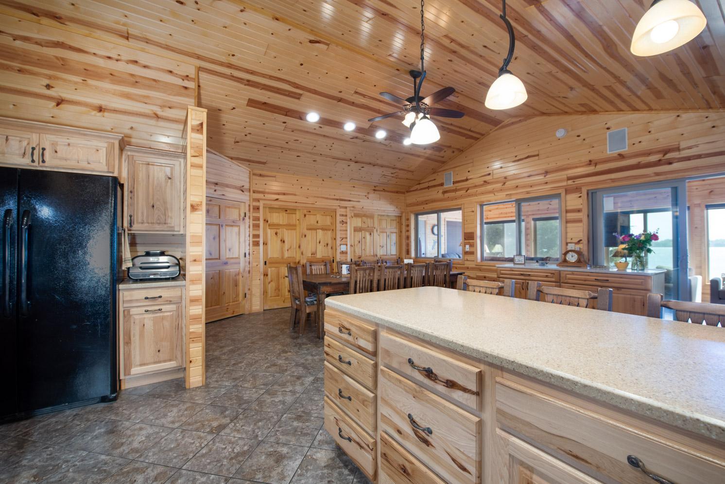 412 Doran Drive Property Photo 4