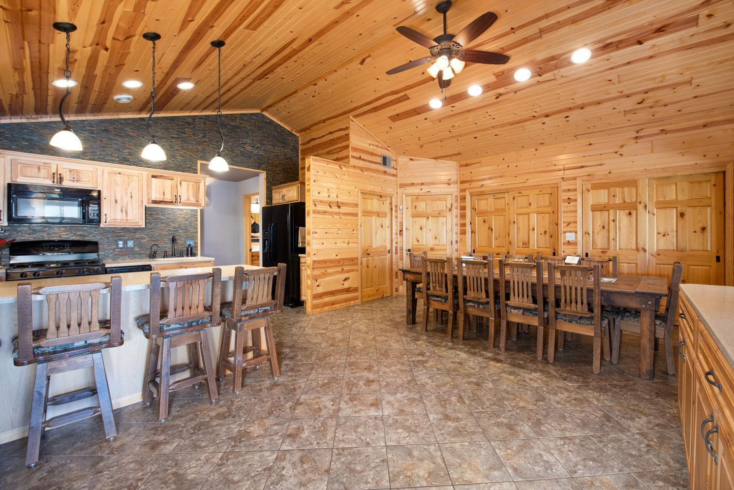 412 Doran Drive Property Photo 8