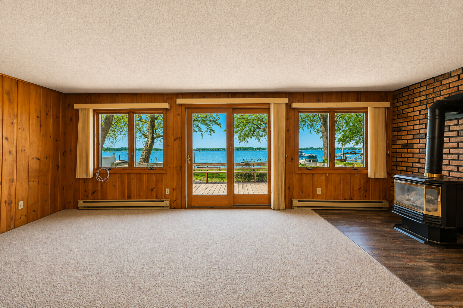 192 Shorewood Drive Property Photo 11