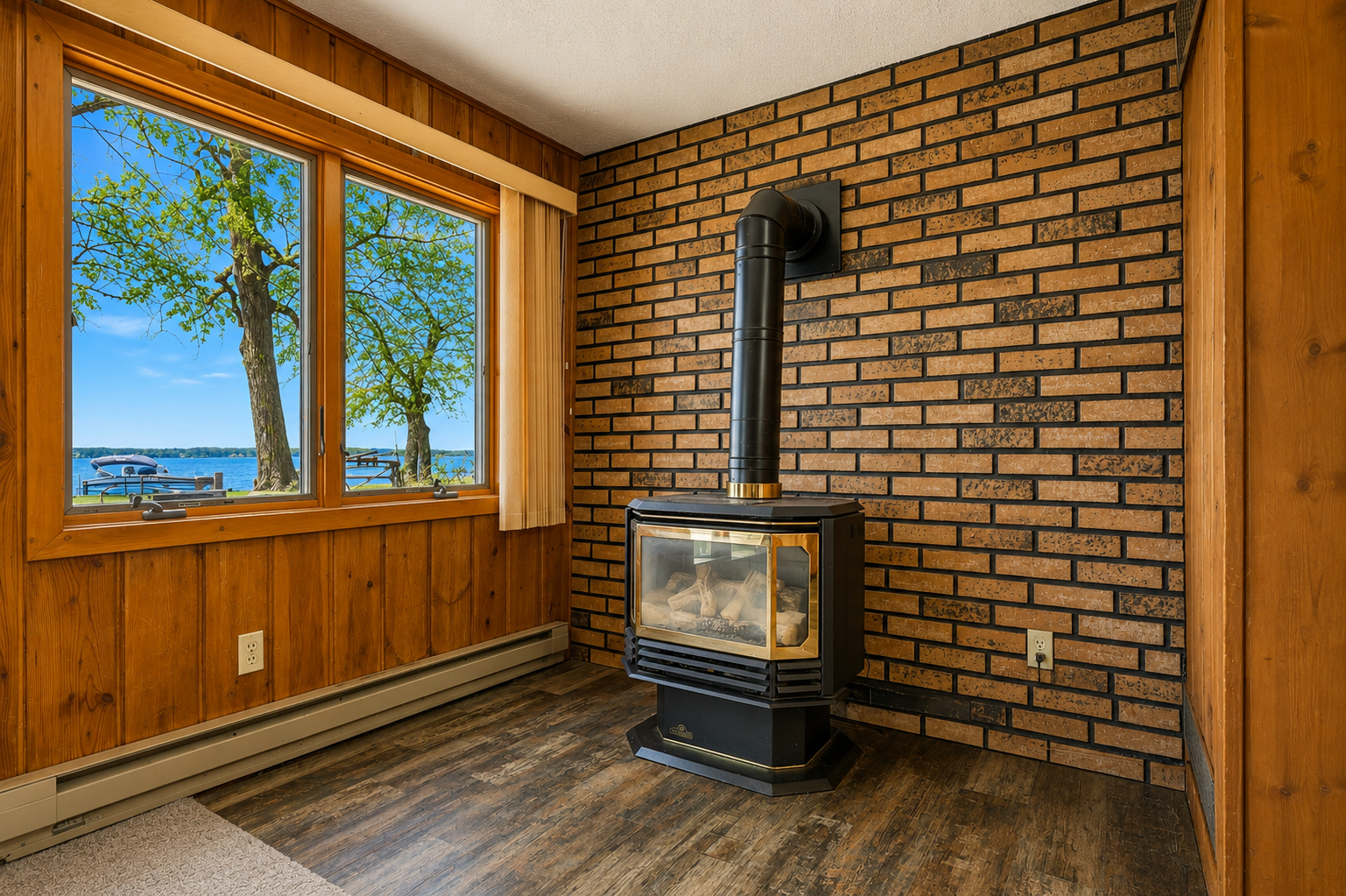 192 Shorewood Drive Property Photo 13