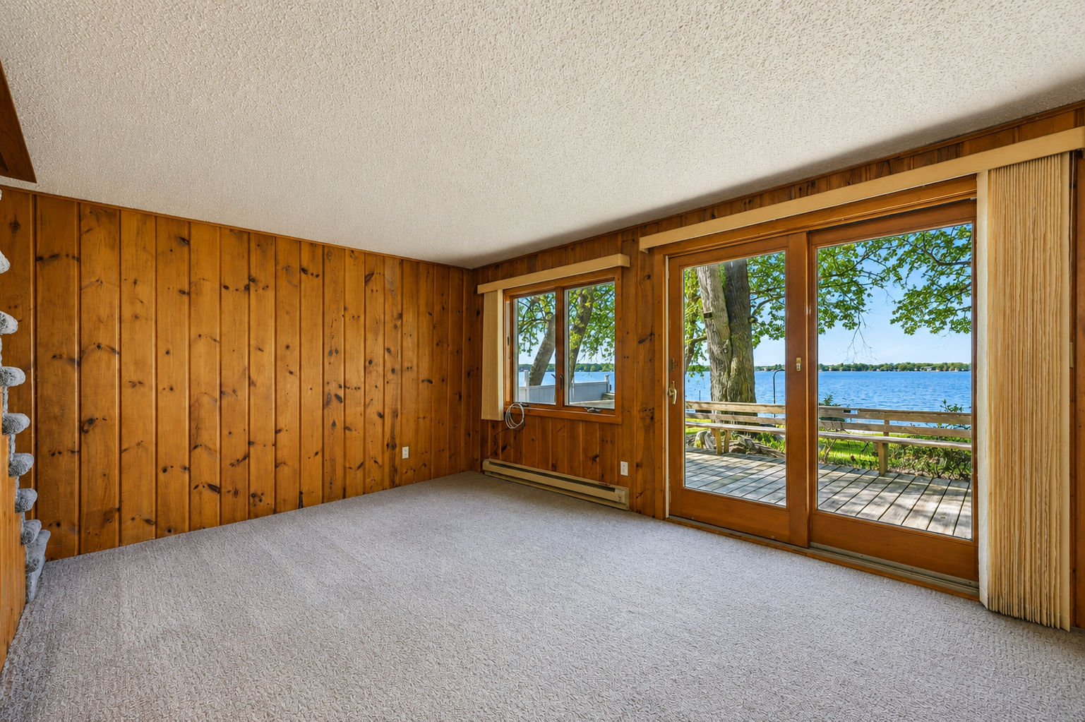 192 Shorewood Drive Property Photo 14