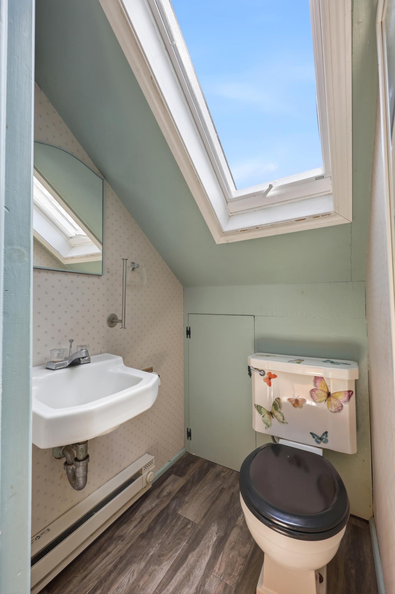 192 Shorewood Drive Property Photo 31