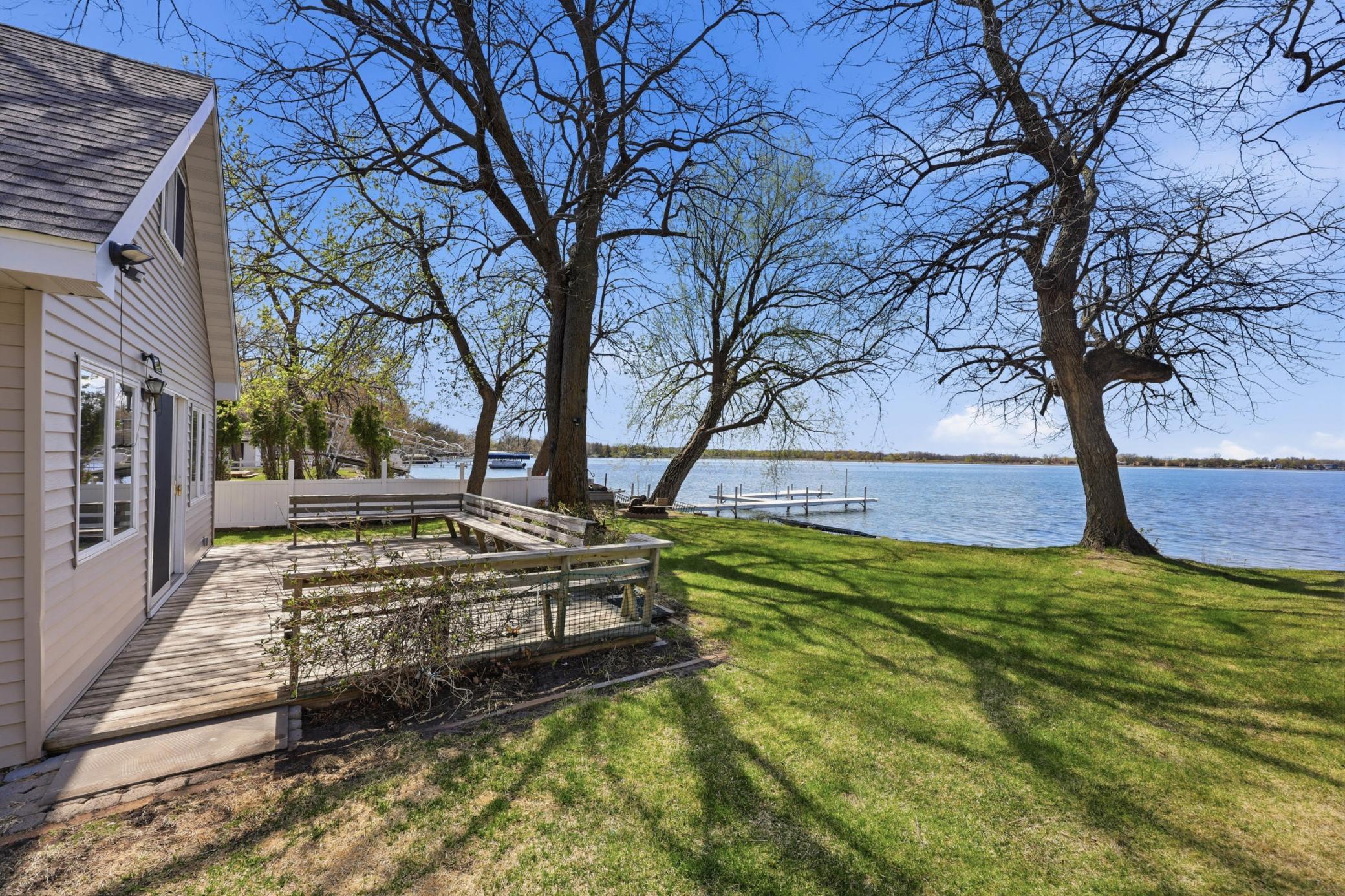 192 Shorewood Drive Property Photo 33