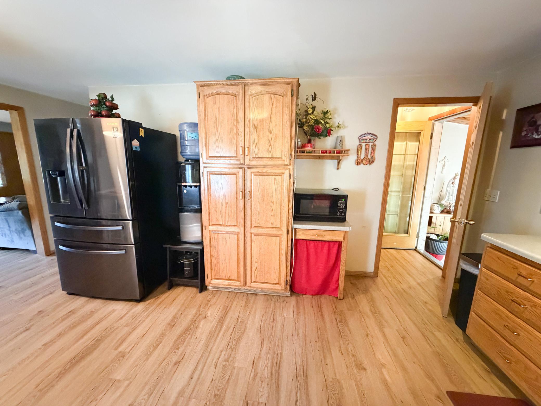 810 8th Avenue Property Photo 22