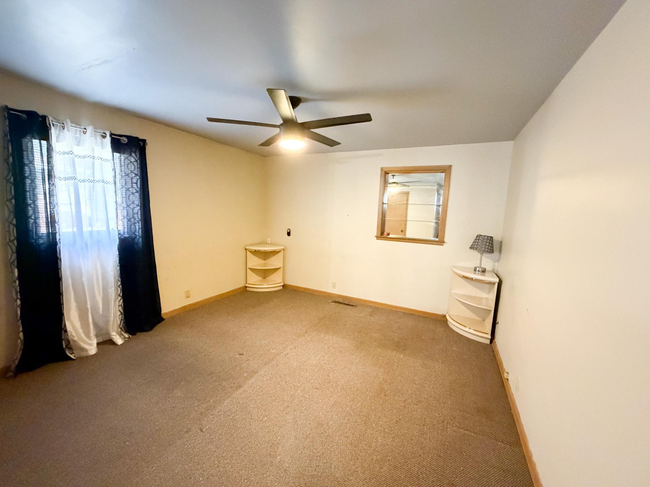 810 8th Avenue Property Photo 32