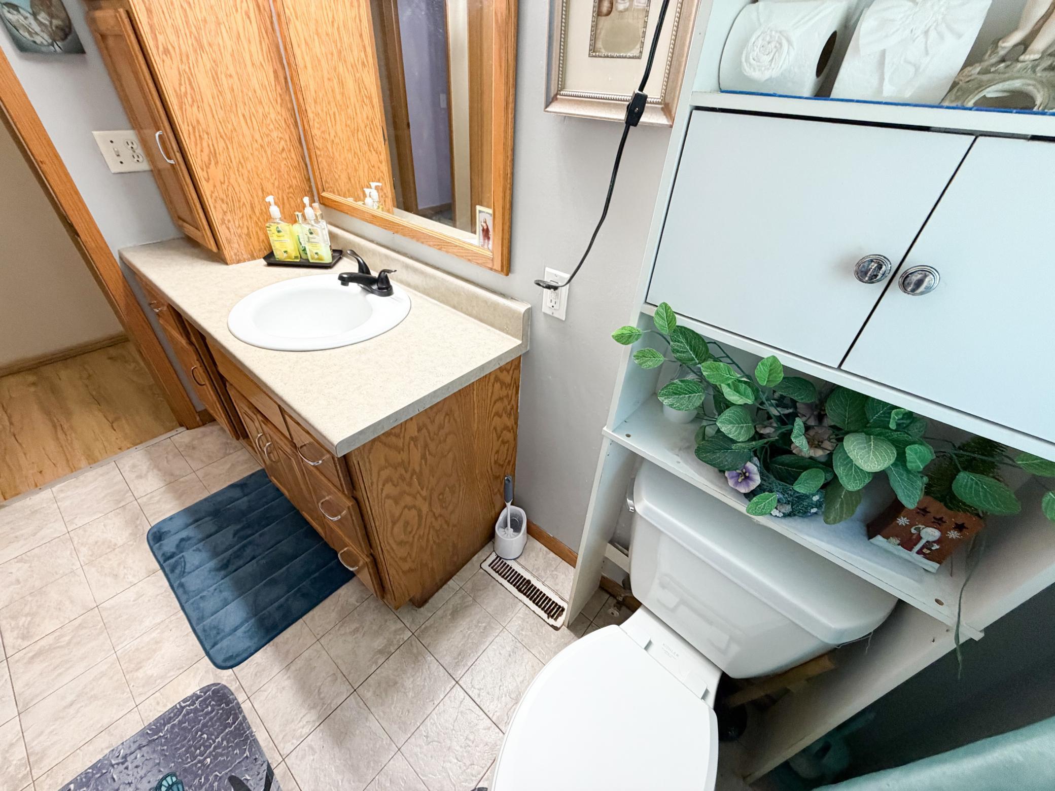 810 8th Avenue Property Photo 35