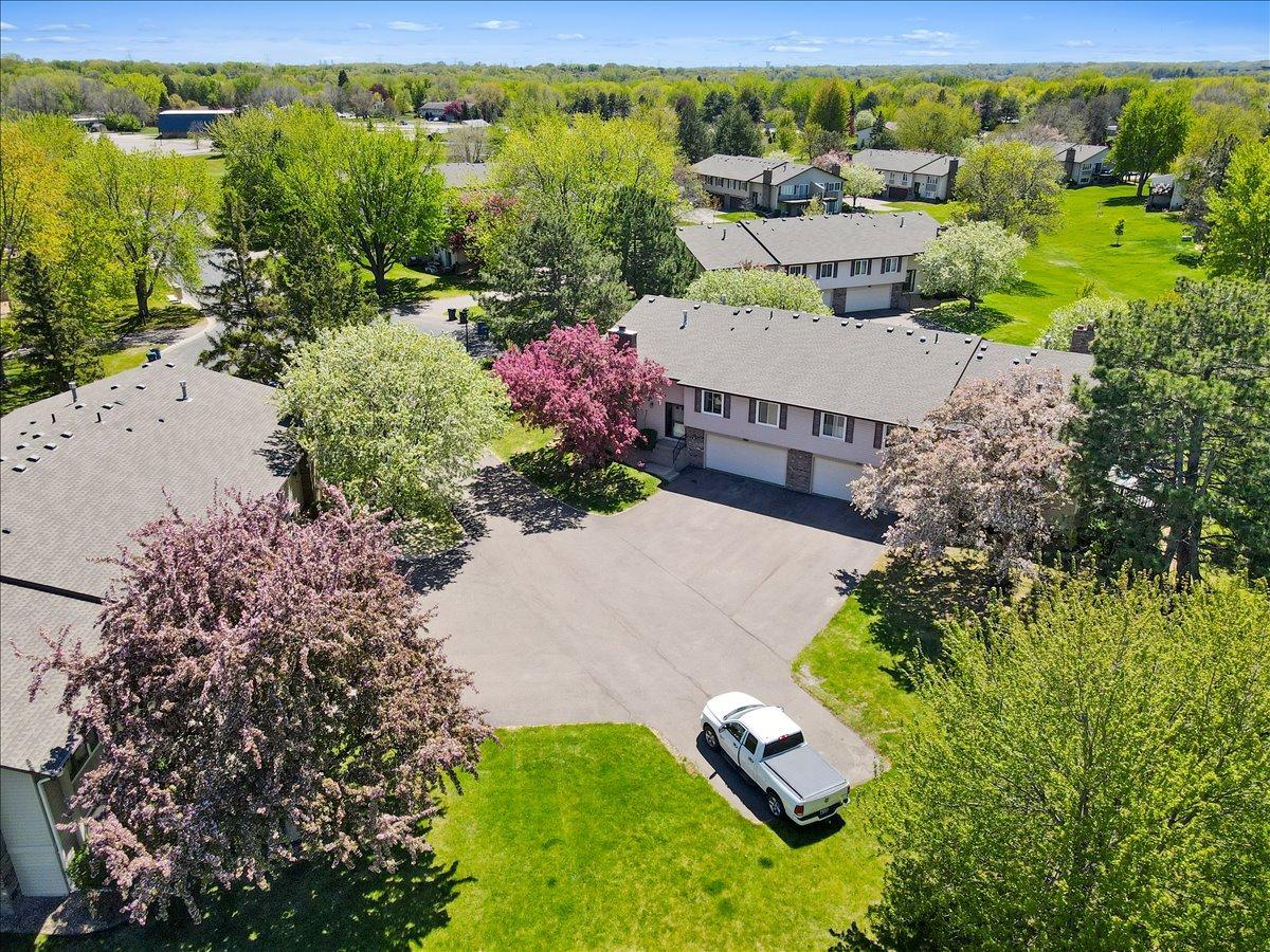 14727 94th Place N Property Photo 3