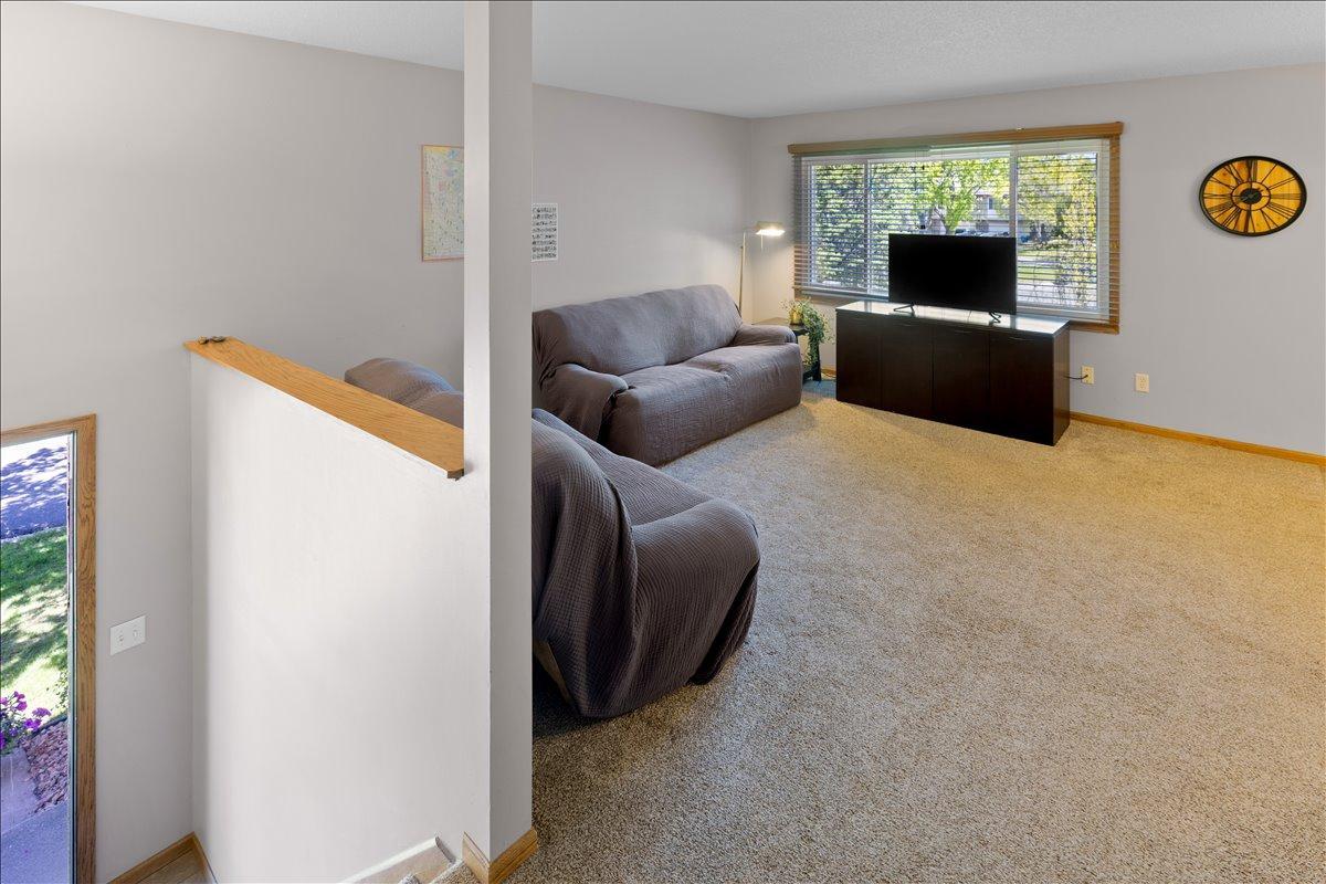 14727 94th Place N Property Photo 7