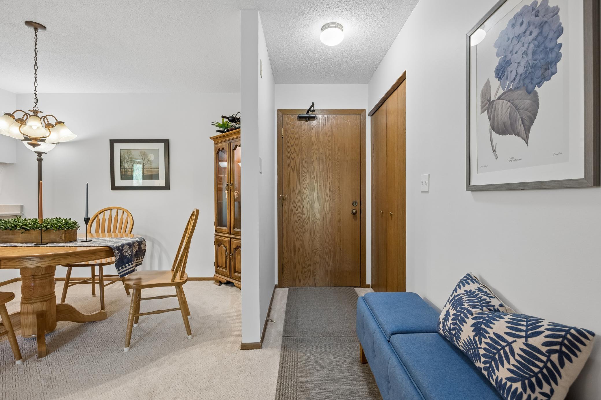 35 Nathan Lane N 303 Property Photo 29