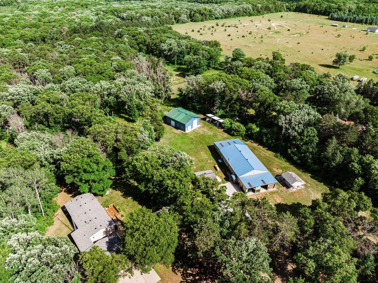 21852 Ginger Road Property Photo 2
