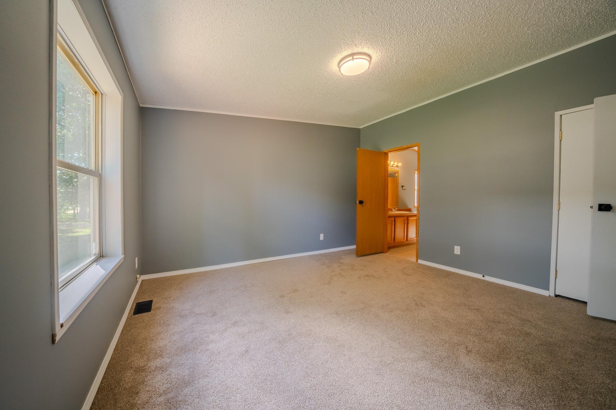 21852 Ginger Road Property Photo 17