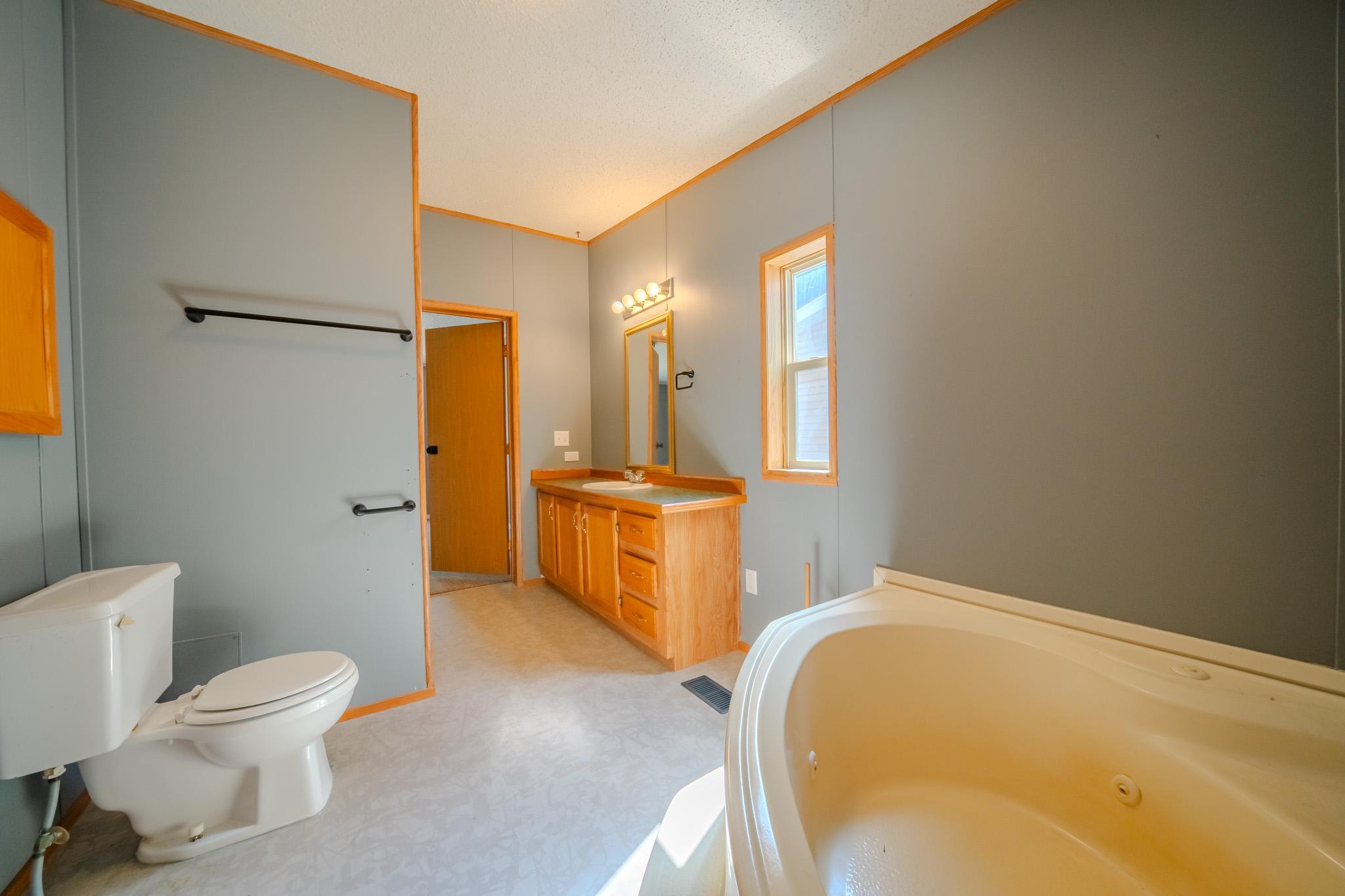 21852 Ginger Road Property Photo 19