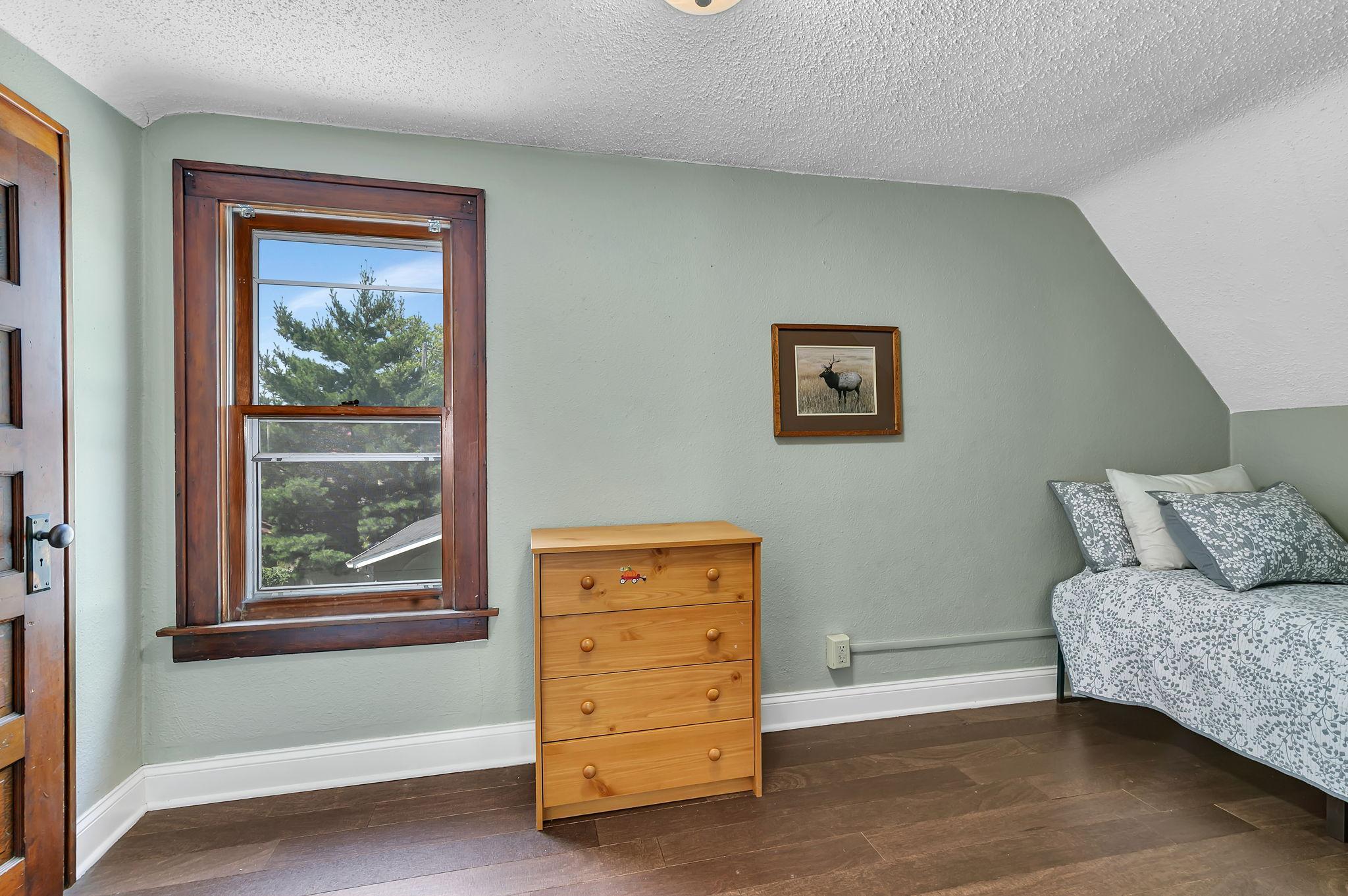 147 18th Avenue N Property Photo 19