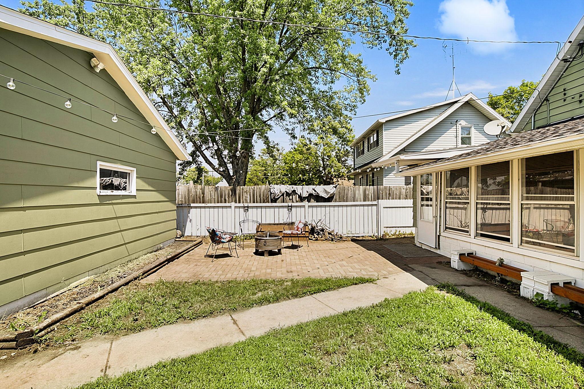 147 18th Avenue N Property Photo 25