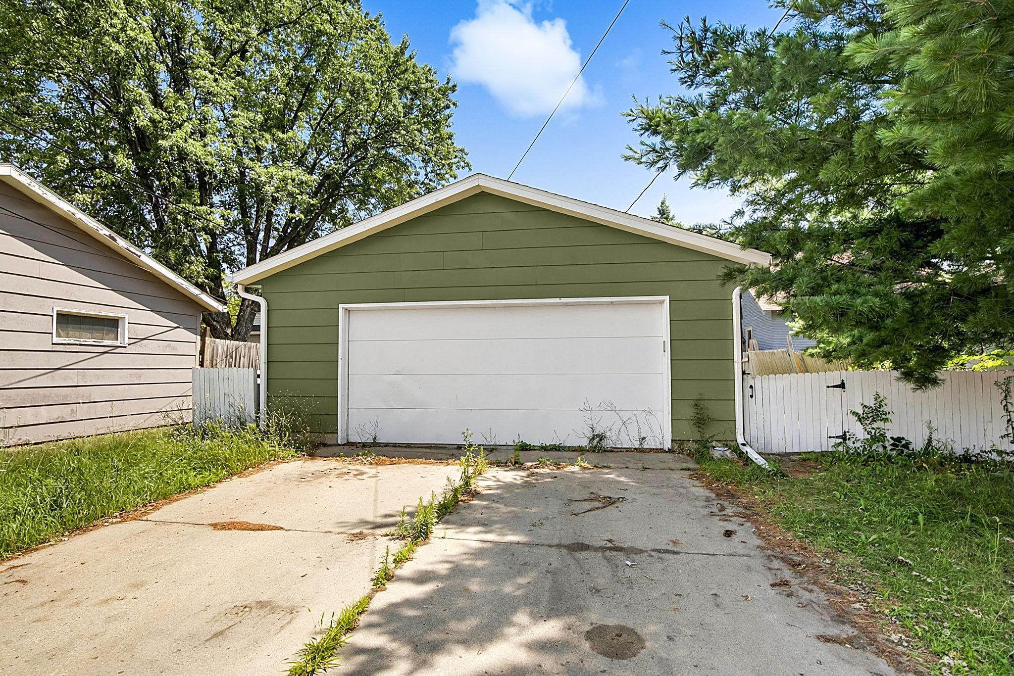 147 18th Avenue N Property Photo 28